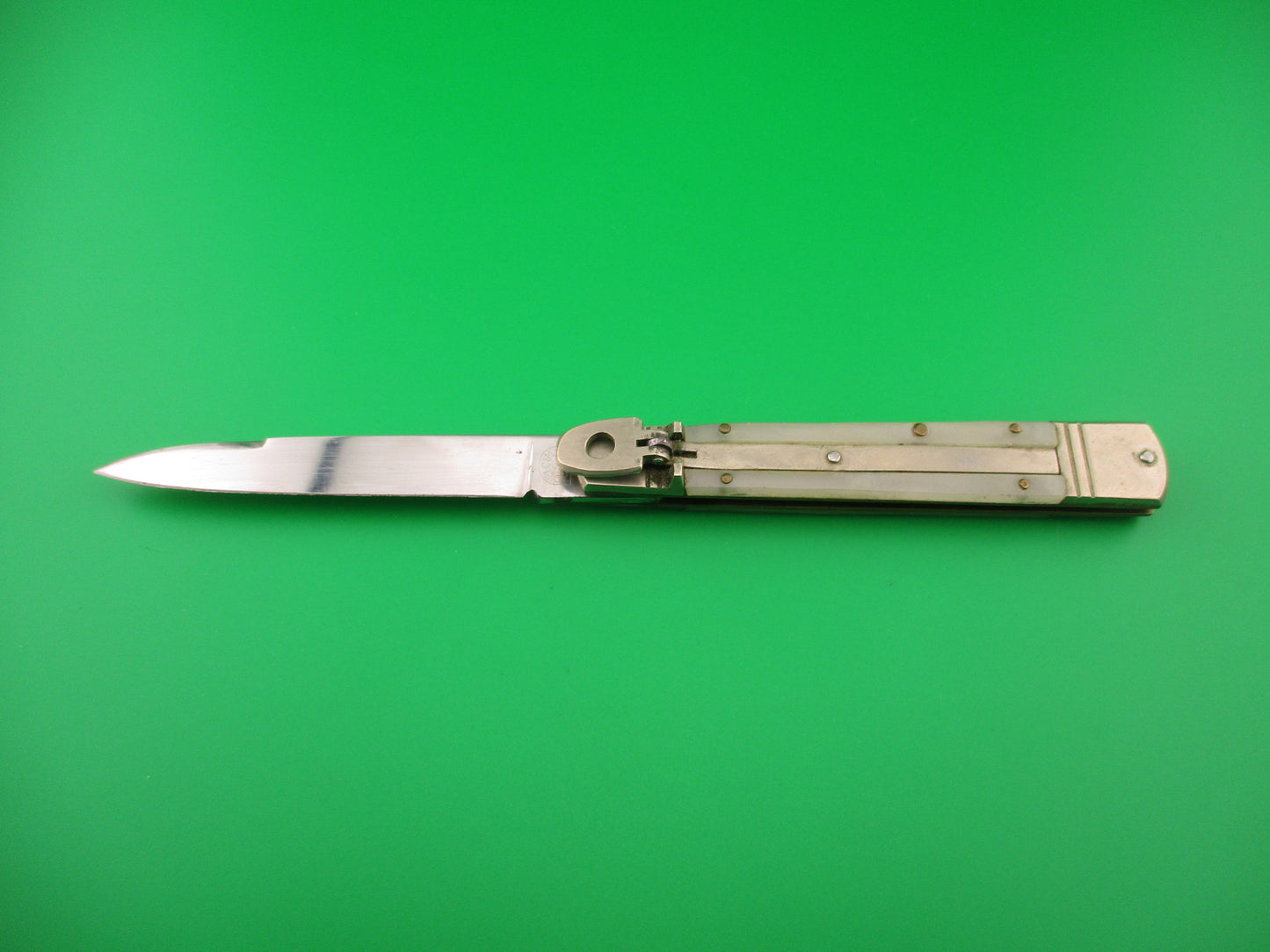 DELCIMA MANIAGO 21cm Italian Lever Pearlex Vintage Automatic knife