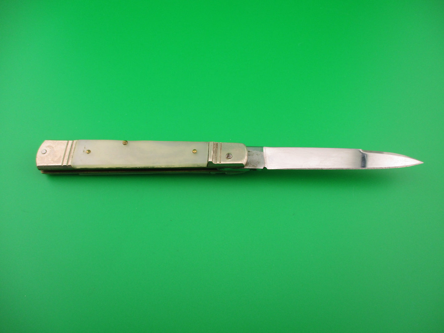 DELCIMA MANIAGO 21cm Italian Lever Pearlex Vintage Automatic knife