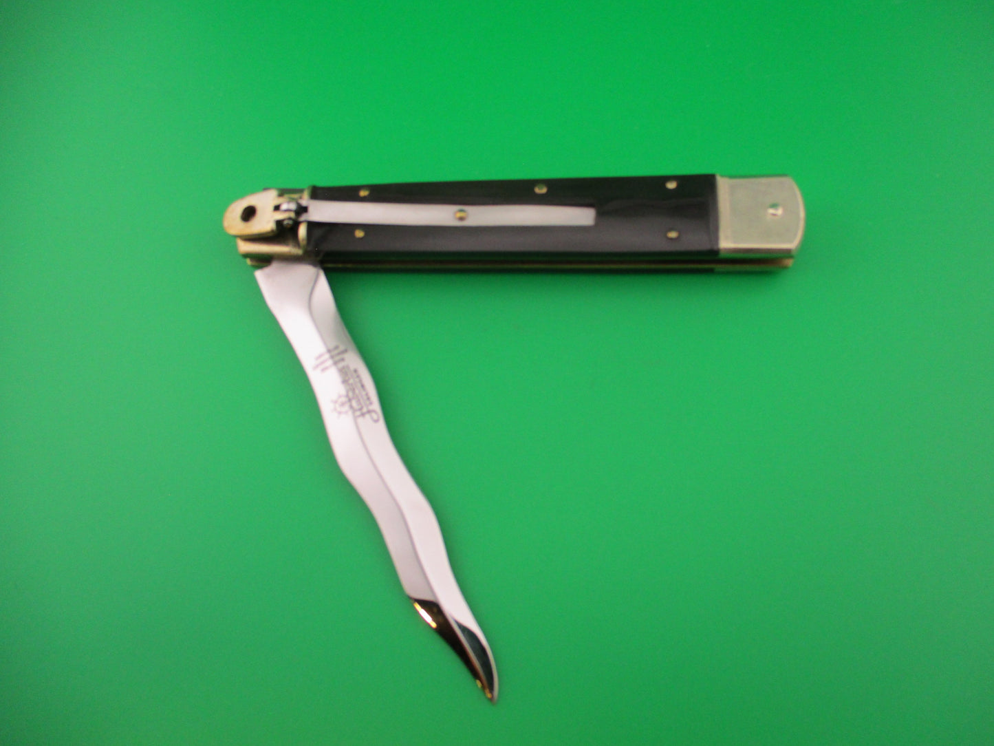 Hubertus 14cm German Lever Slimline KRIS blade Horn handled automatic knife