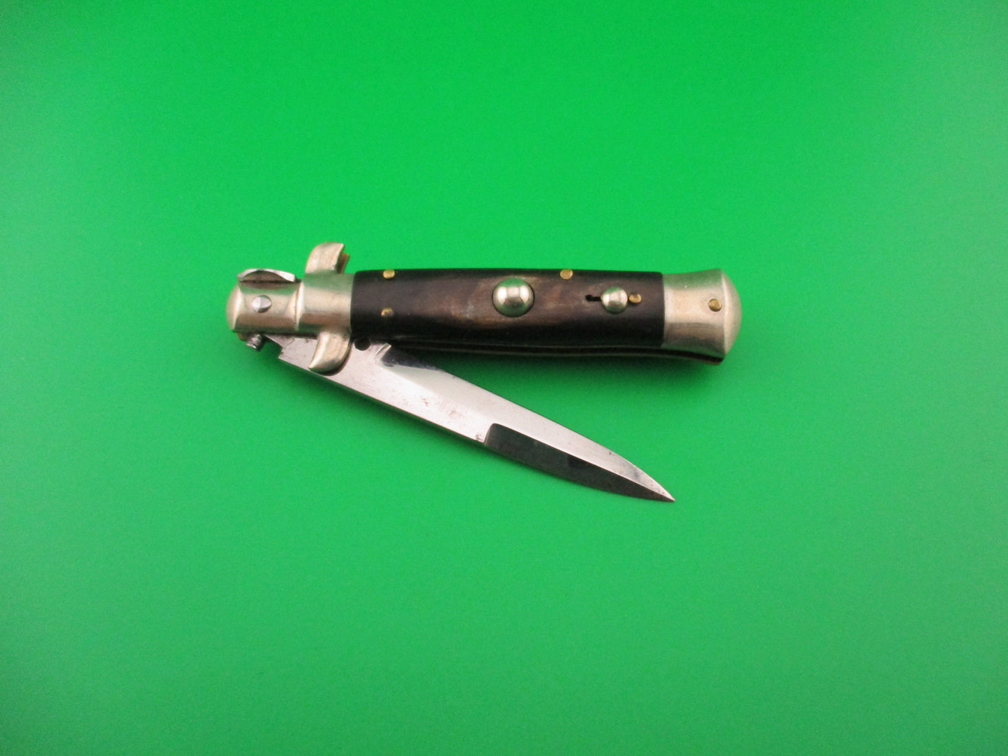 Sterile 16cm Italian picklock 1950s vintage Horn Bayonet automatic knife