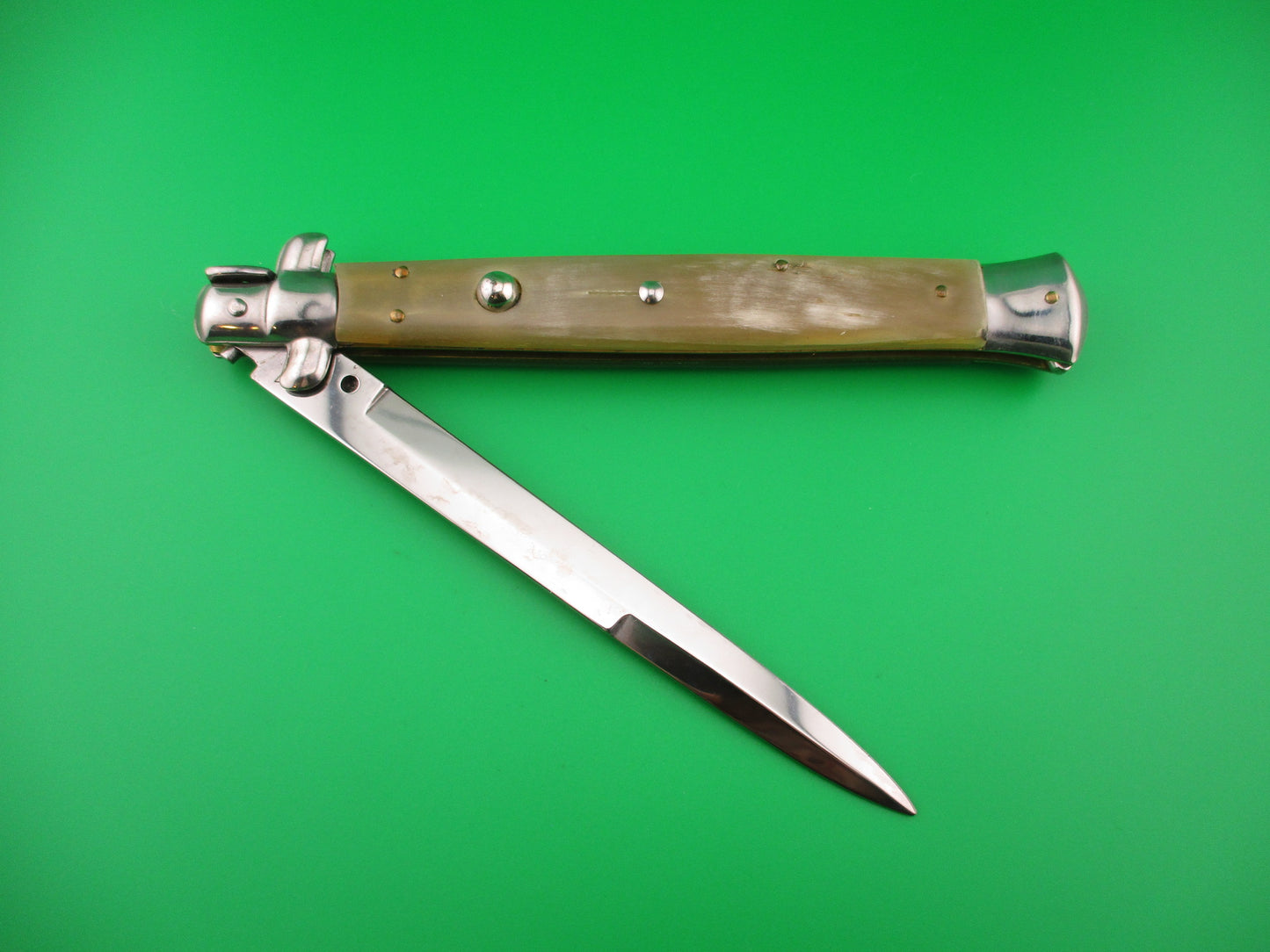 AKC 33cm Italian Swivel Bolster Honey & Cream automatic knife vintage 1990s