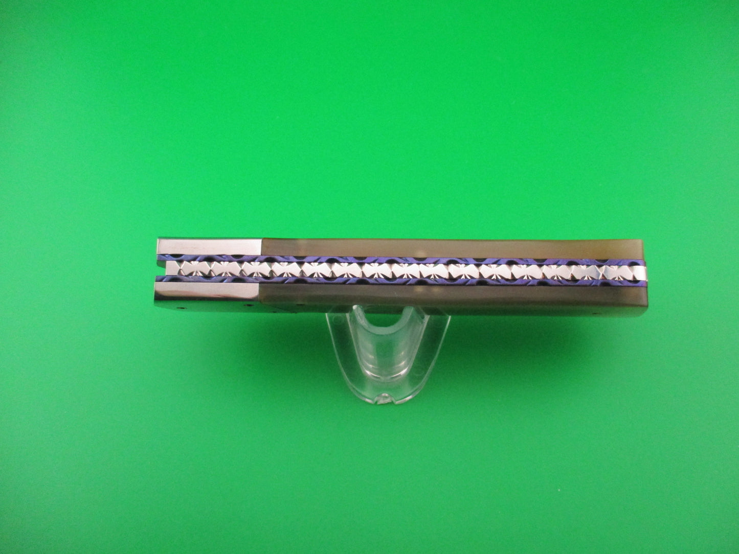 Custom 23cm Round flush button Spear swedge Honey horn w filework automatic knife