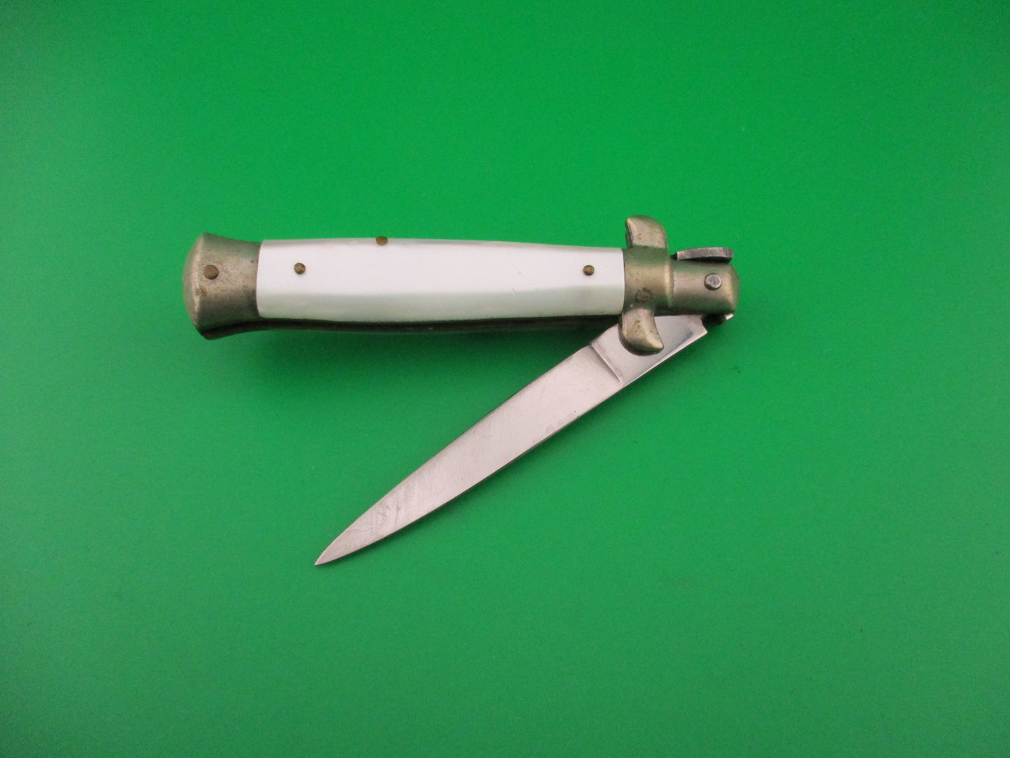 ROSTFREI 16cm Italian Transitional Pearlex 1970s swivel bolster automatic knife