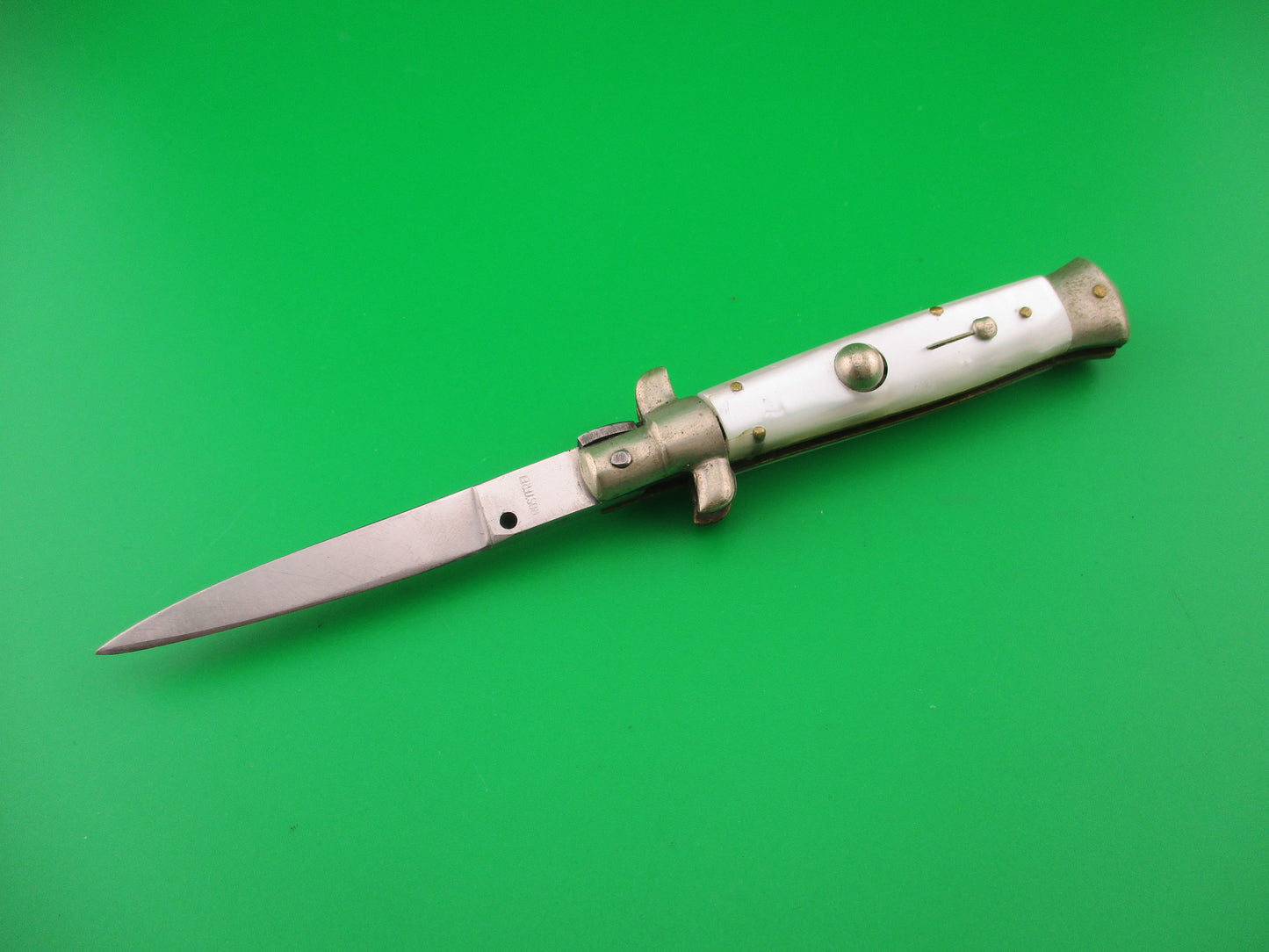 ROSTFREI 16cm Italian Transitional Pearlex 1970s swivel bolster automatic knife