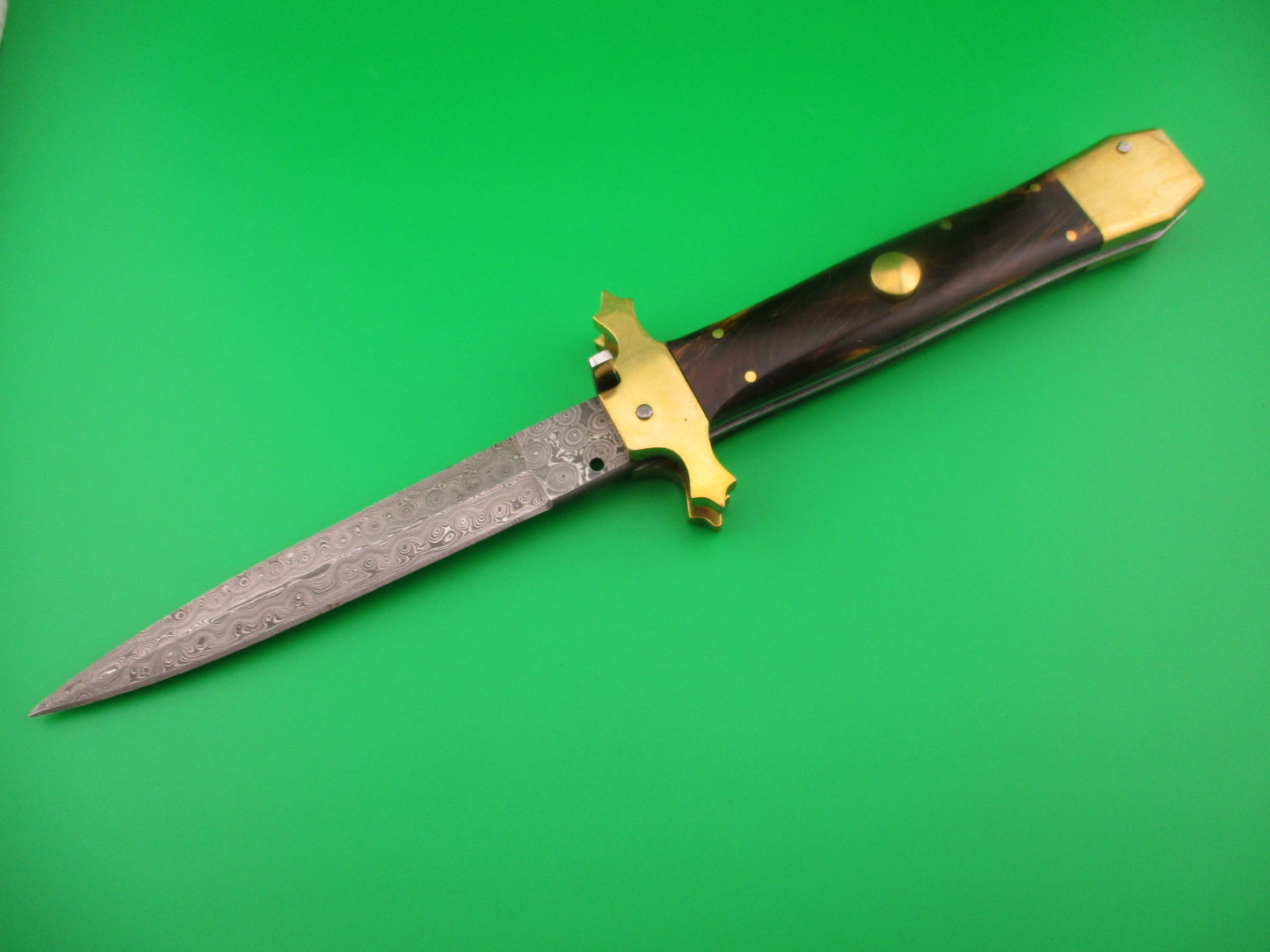 Custom Medieval 29cm Damascus Dagger Brass bolster Hand Made Automatic knife