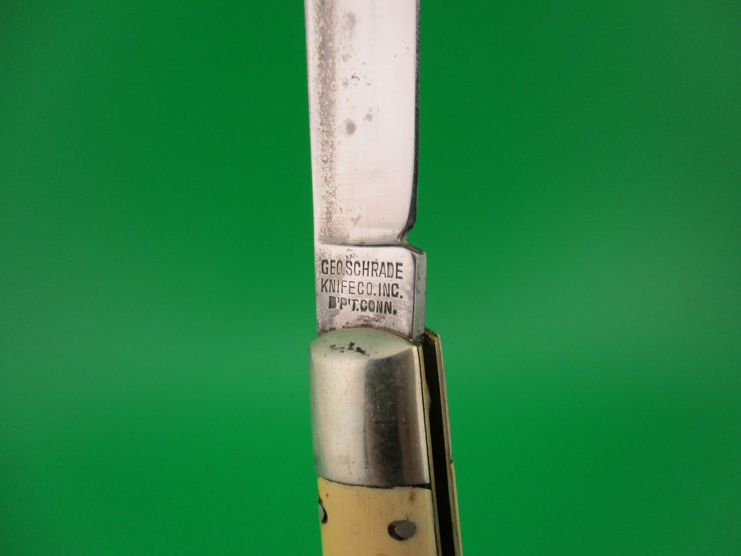 PRESTO Fishtail #4500 Ivory celluloid 1940s vintage automatic knife