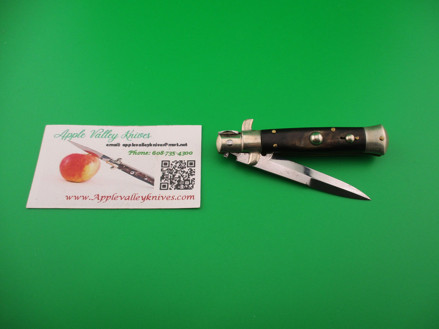 Sterile 16cm Italian picklock 1950s vintage Horn Bayonet automatic knife