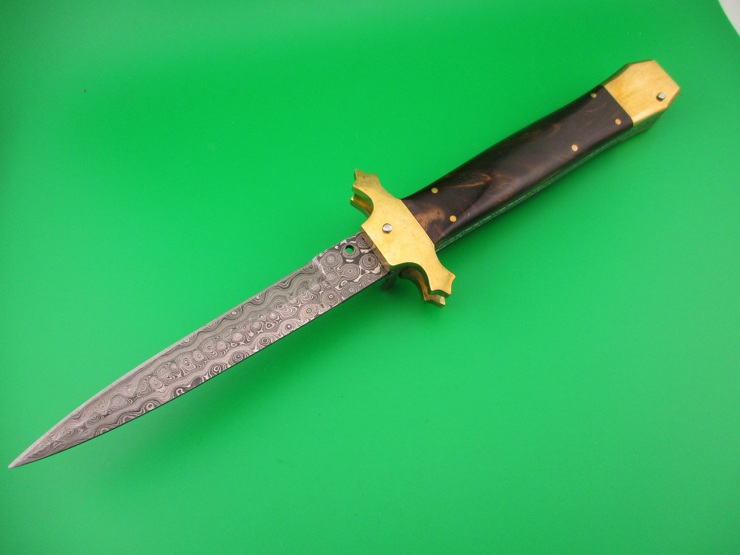 Custom Medieval 29cm Damascus Dagger Brass bolster Hand Made Automatic knife