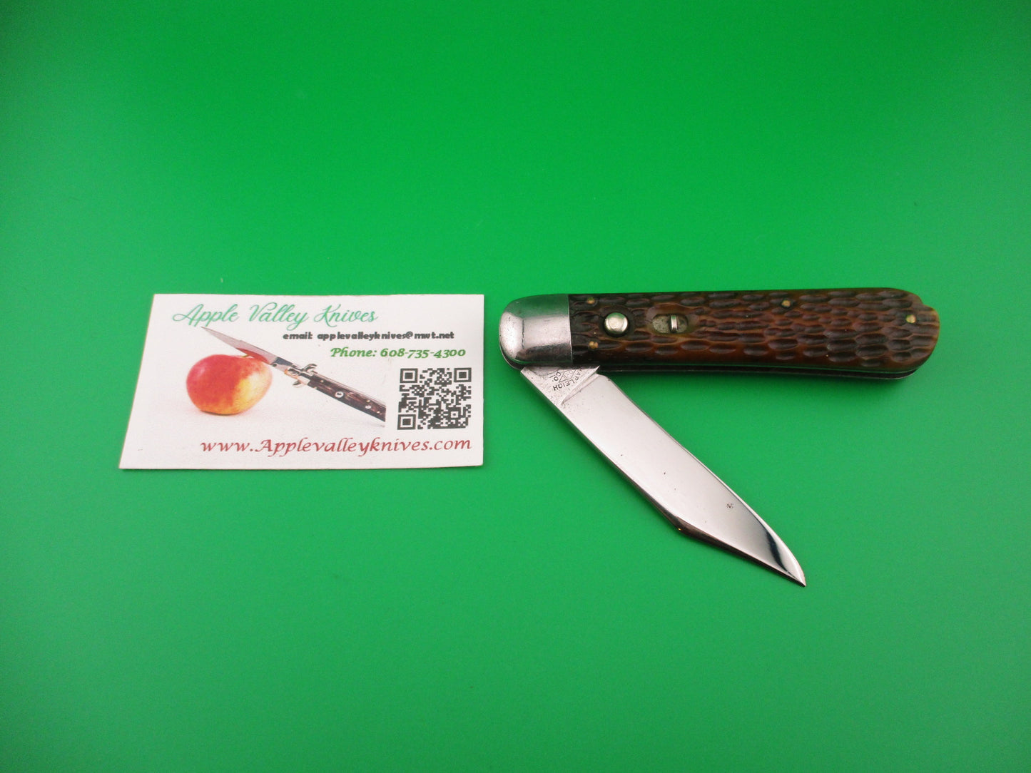 SHAPLEIGH HDW CO DE Scout jigged bone switchblade knife by Schrade