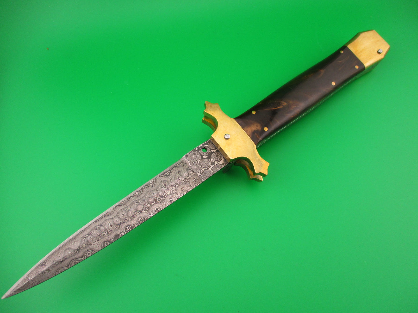 Custom Medieval 29cm Damascus Dagger Brass bolster Hand Made Automatic knife