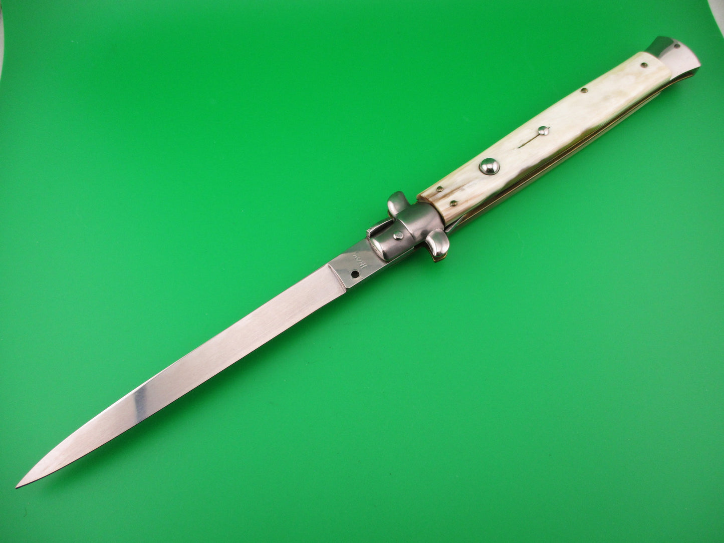 INOX 33cm Italian Stiletto vintage 1980s White horn Swivel bolster automatic knife