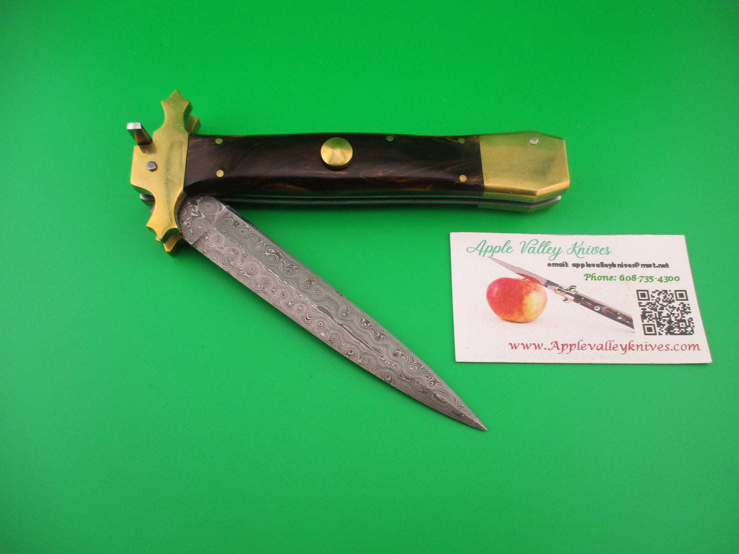 Custom Medieval 29cm Damascus Dagger Brass bolster Hand Made Automatic knife