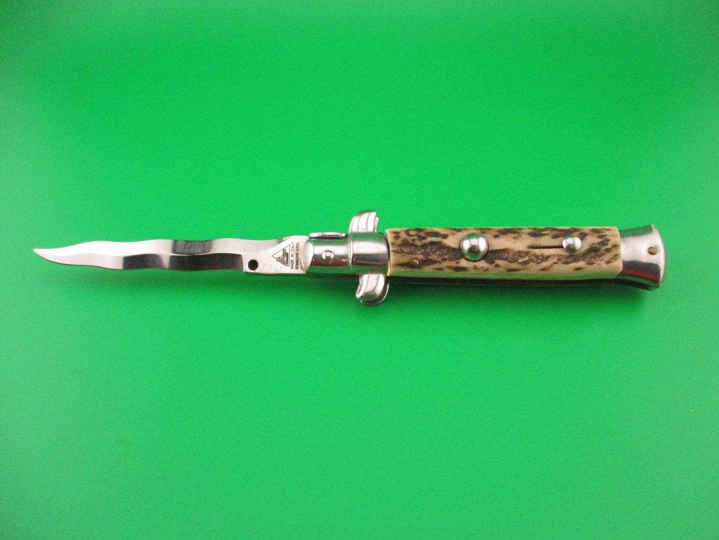 AKC MADE IN ITALY 18cm Italian Stag swivel bolster KRIS blade automatic knife
