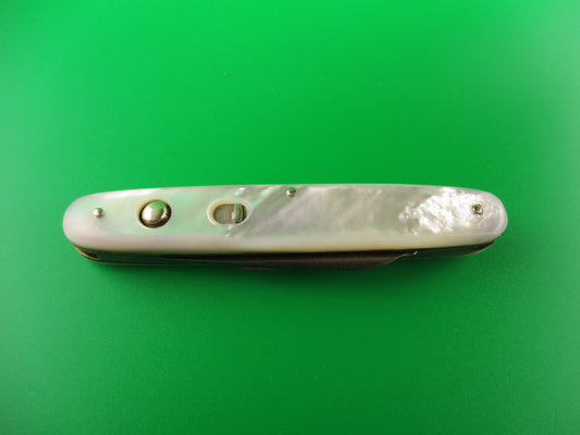 SHAPLEIGH HDW CO DE B19 Medium double MOP switchblade with etch