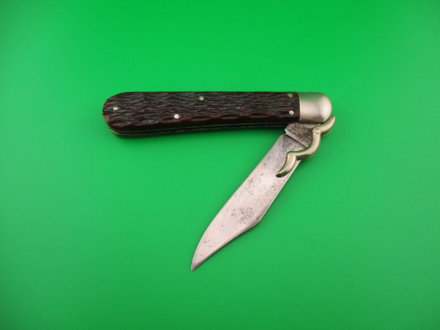 PRESTO Lazy W Folding Guard Hunter #8000 Jigged bone switchblade knife