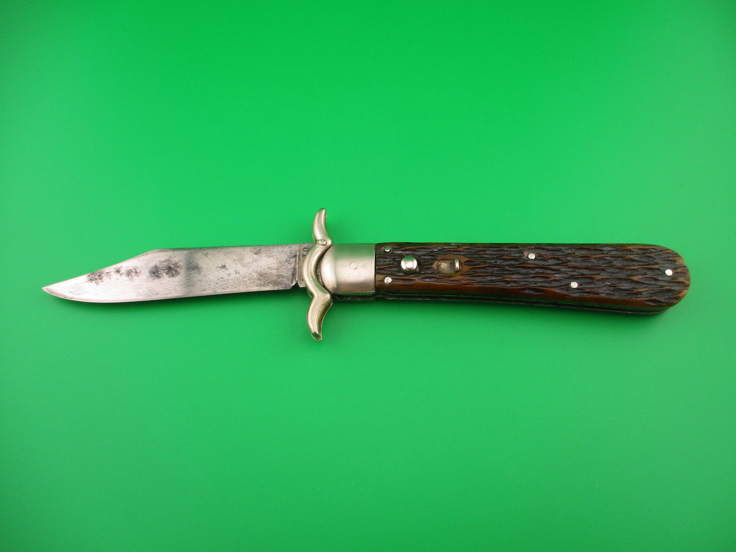 PRESTO Lazy W Folding Guard Hunter #8000 Jigged bone switchblade knife