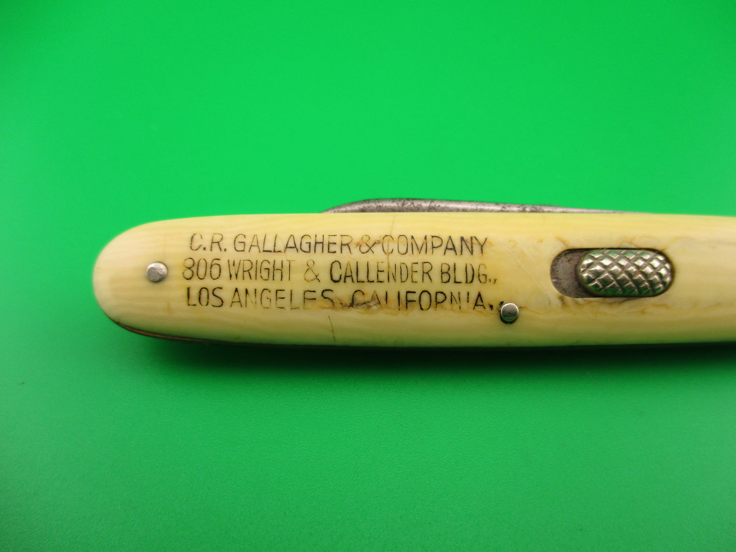 Flylock Double Ivory Celluloid Columbian Steel Tank Co automatic knife