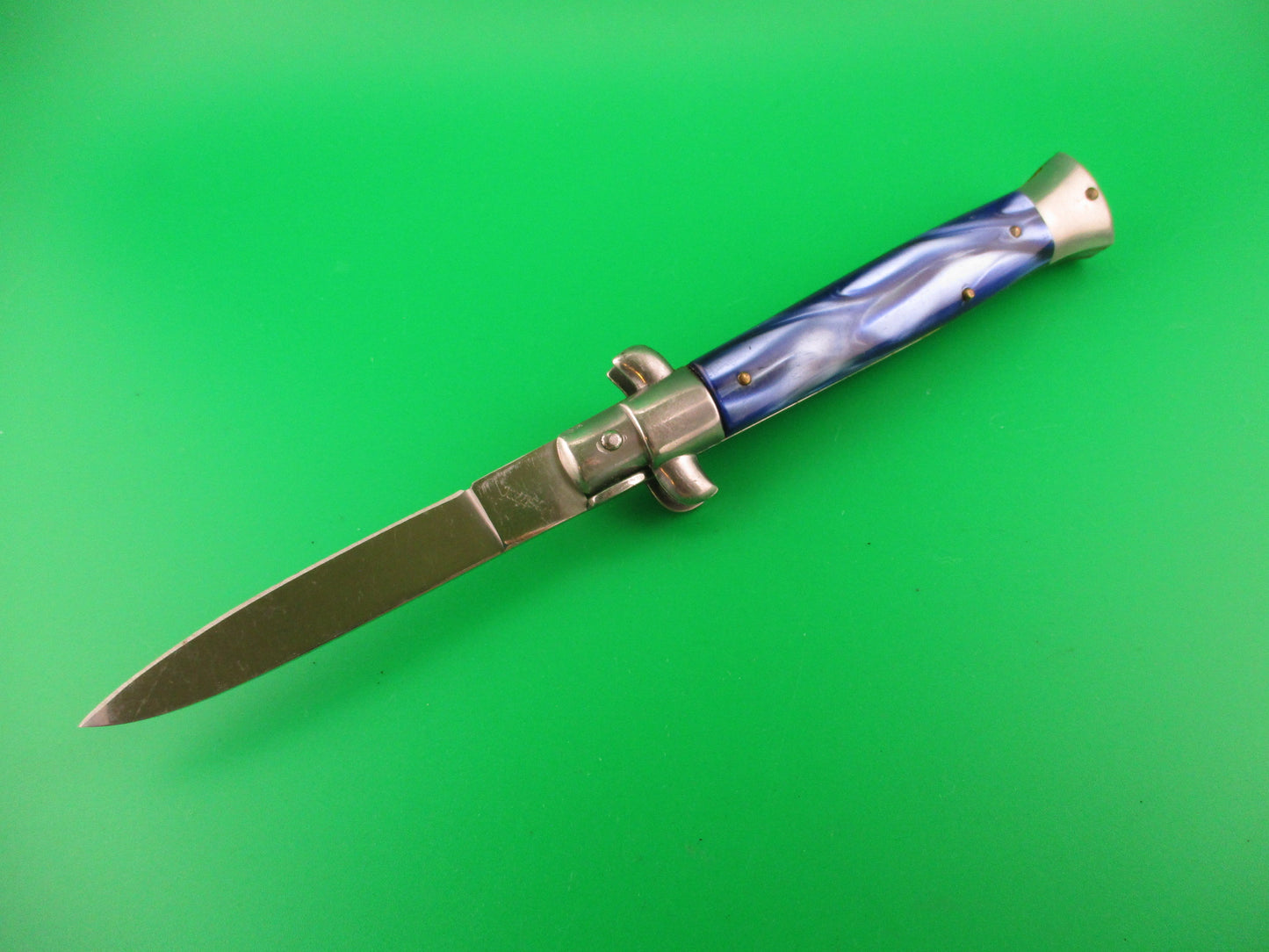 ERN (crown & scimitar) Rostfrei 21cm Italian Swivel bolster blue acrylic automatic knife