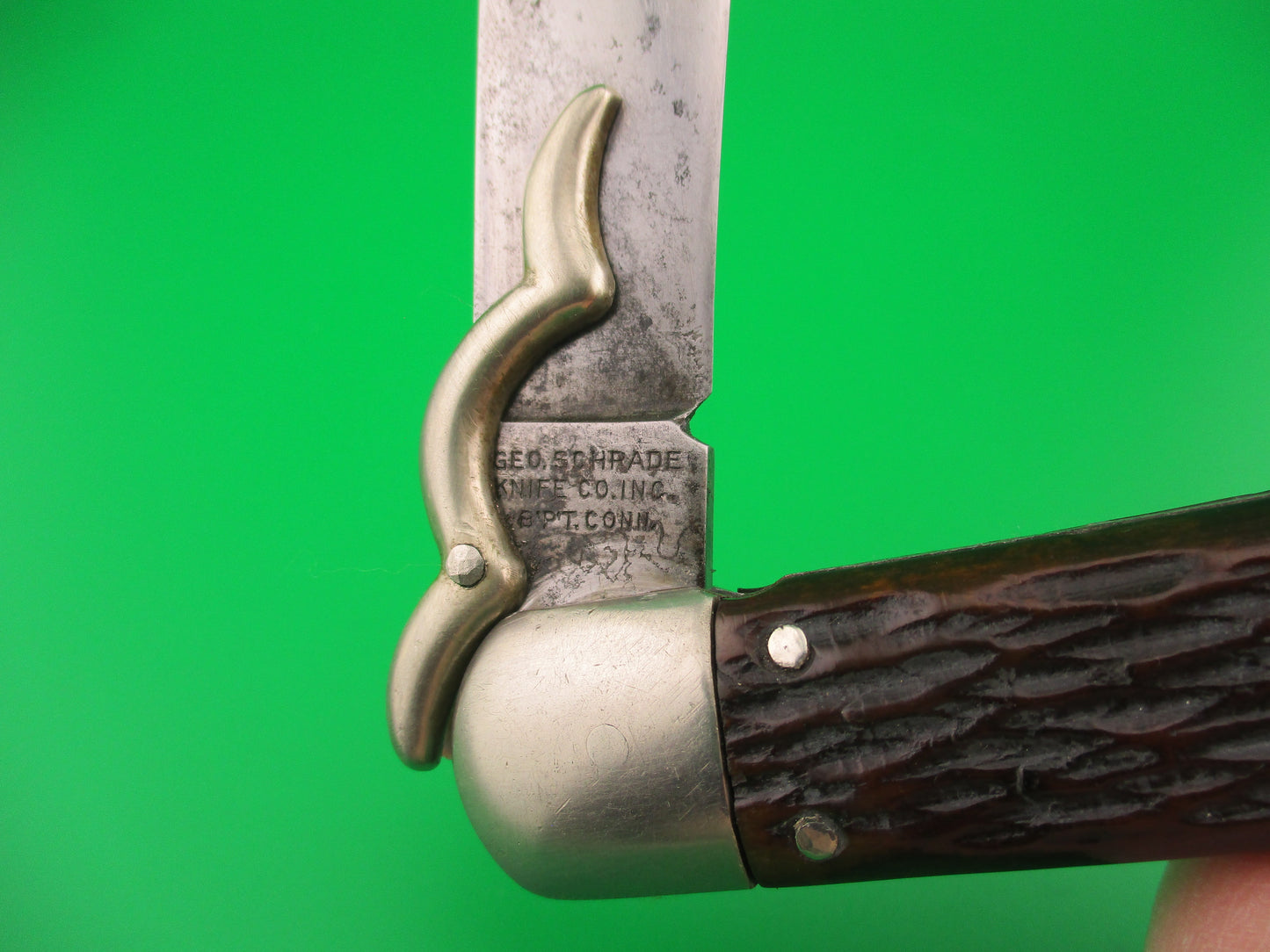 PRESTO Lazy W Folding Guard Hunter #8000 Jigged bone switchblade knife