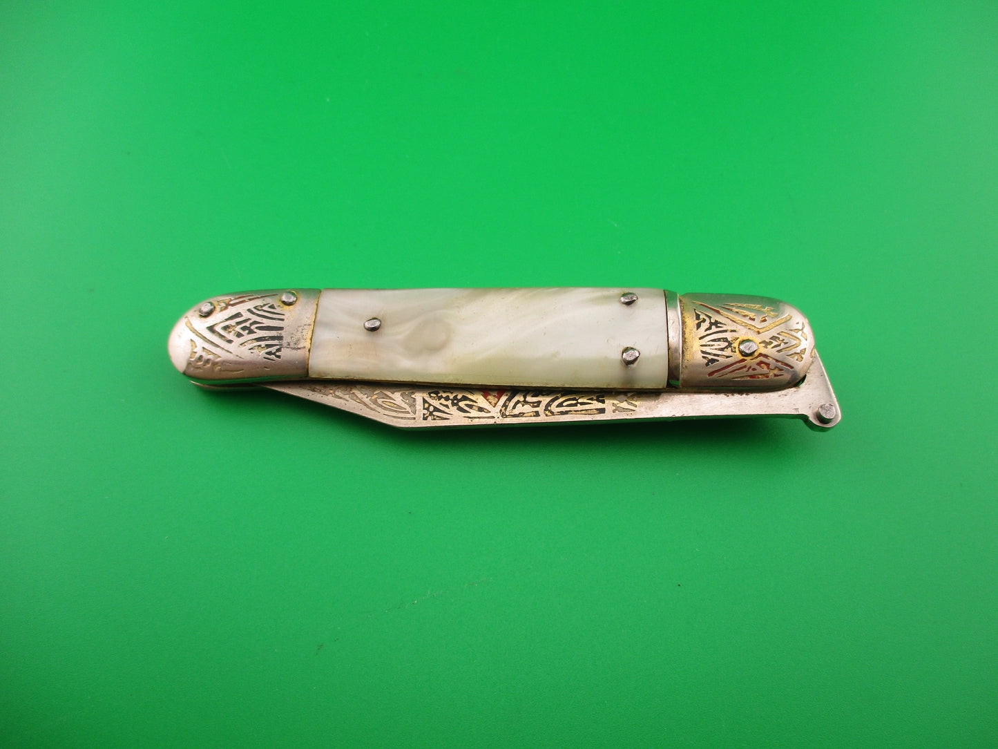 TOLEDO 17cm Spanish Vintage Pearl Lever Tourist automatic knife painted blade