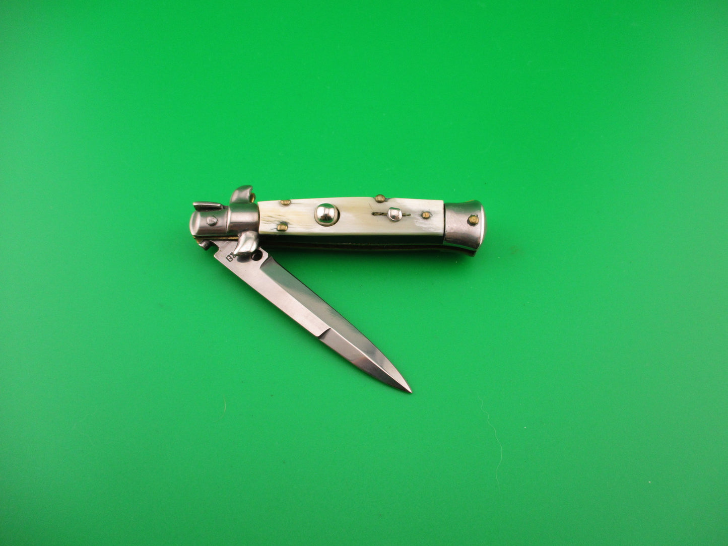 ROSTFREI 14cm Italian Swivel bolster Bayonet Horn automatic knife