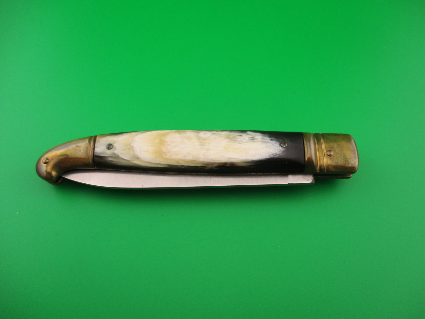SAFARINOX ITALY by MAGRO 24cm Italian Birds Head Lever knife Brass horn