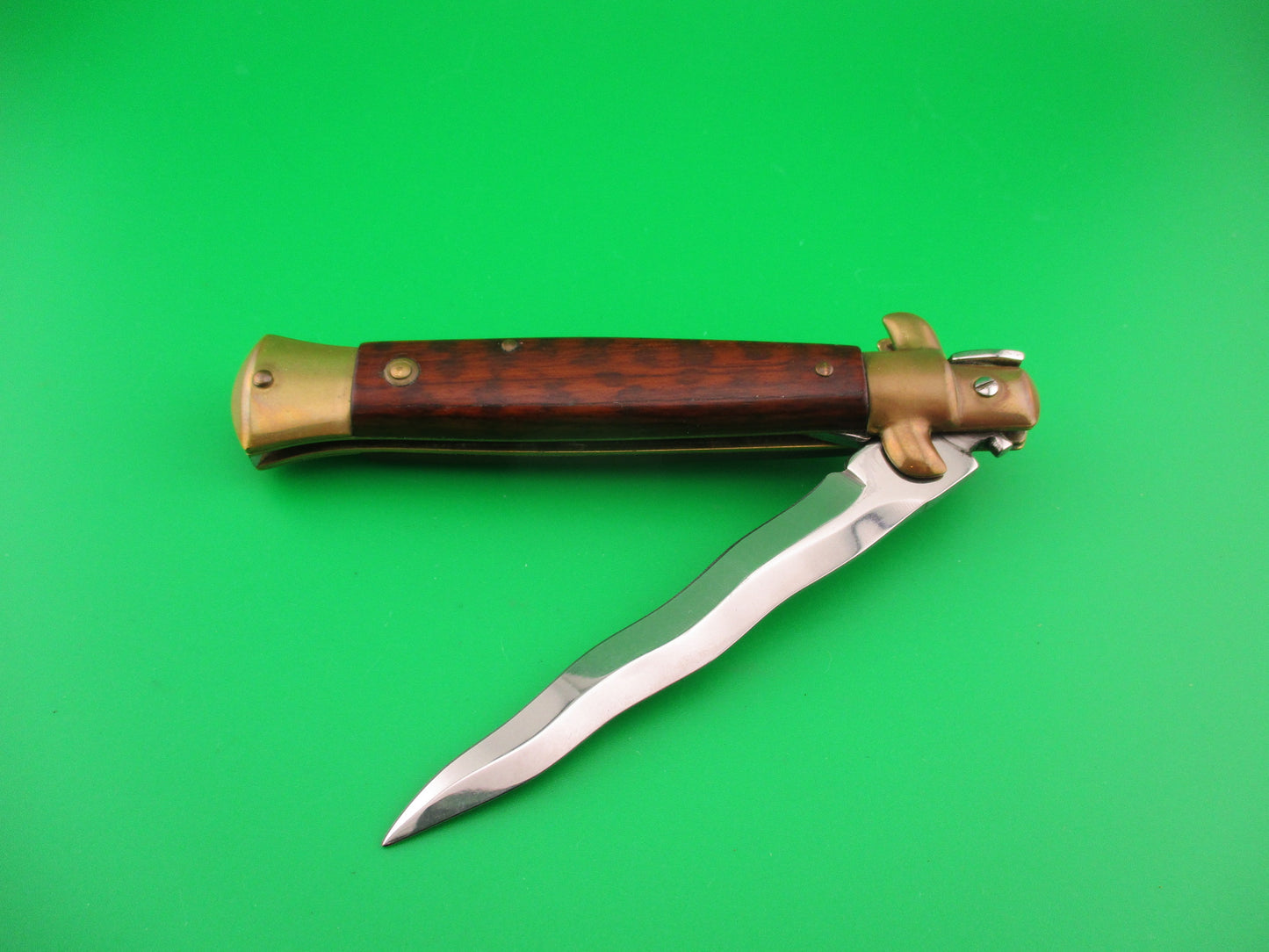 Sterile 23cm Italian Swivel bolster Wood & Brass vintage automatic kit knife
