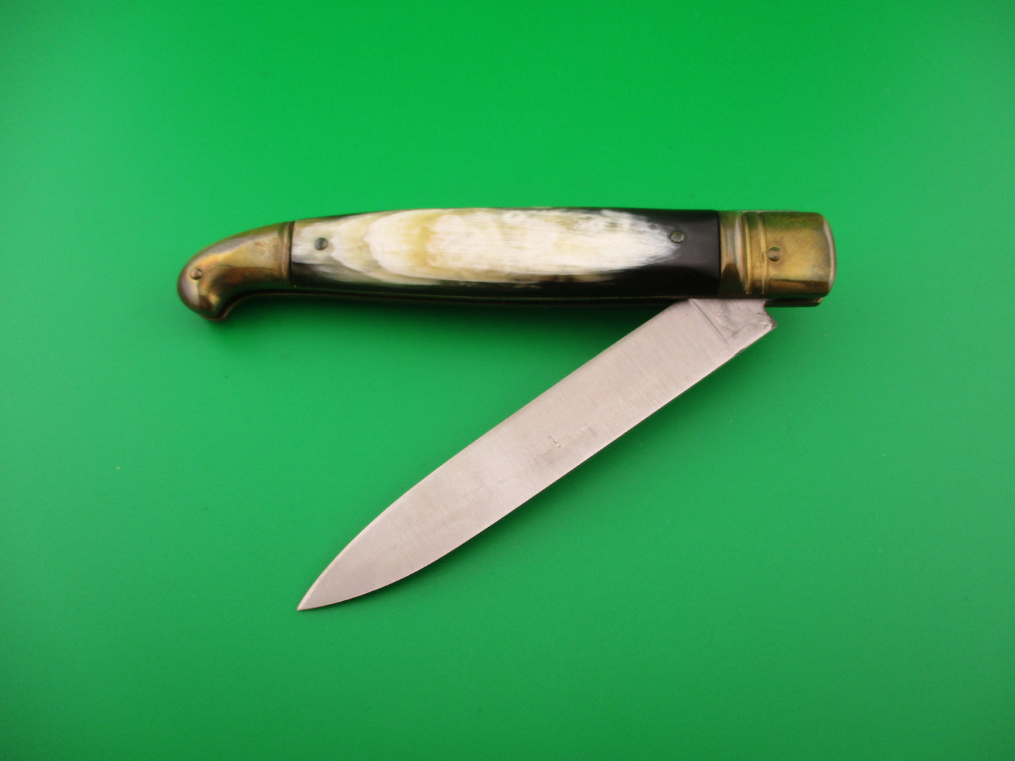 SAFARINOX ITALY by MAGRO 24cm Italian Birds Head Lever knife Brass horn