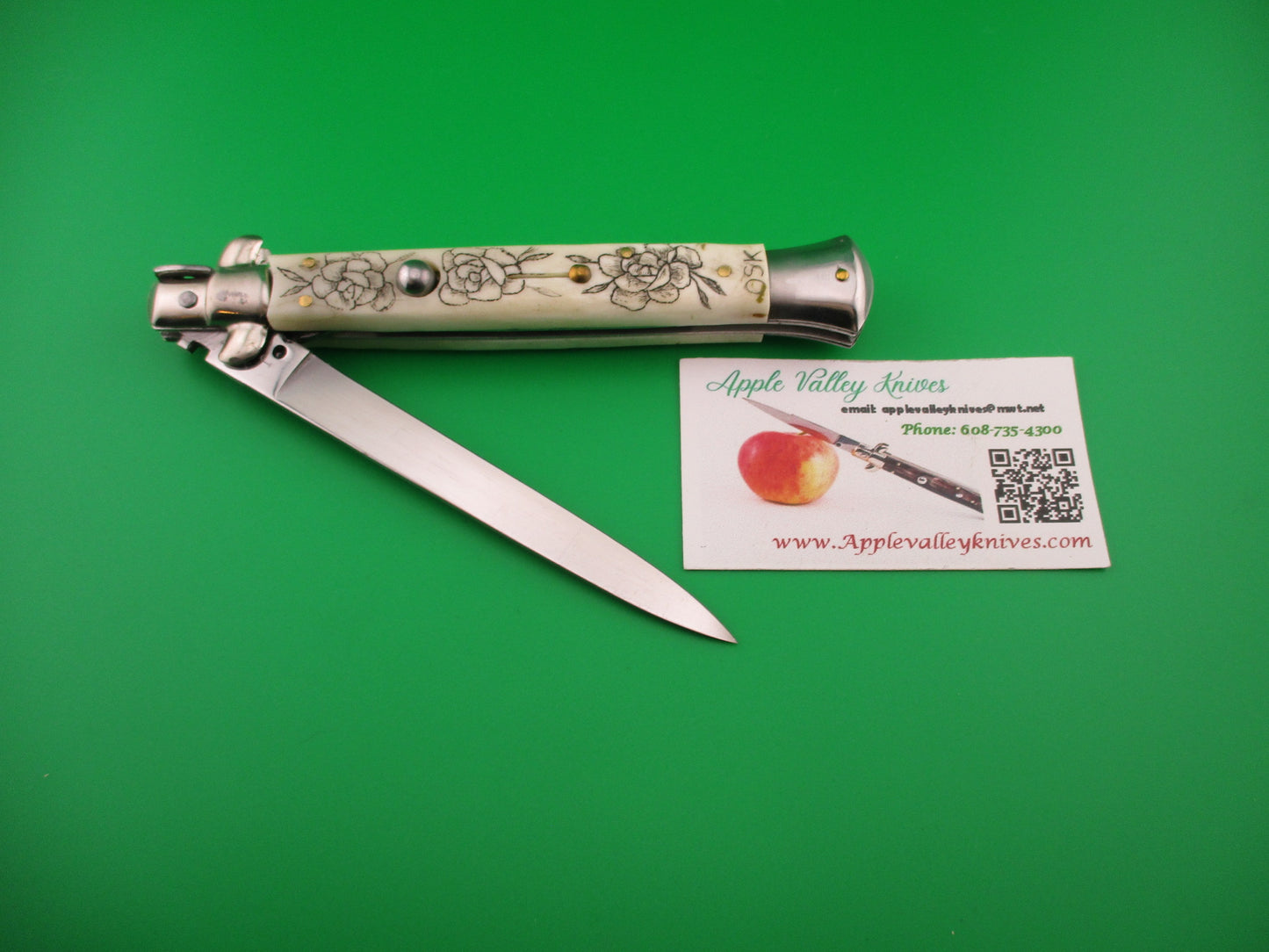 J INOX 28cm Italian Stiletto swivel bolster Scrimshaw Skull & Roses OSK switchblade