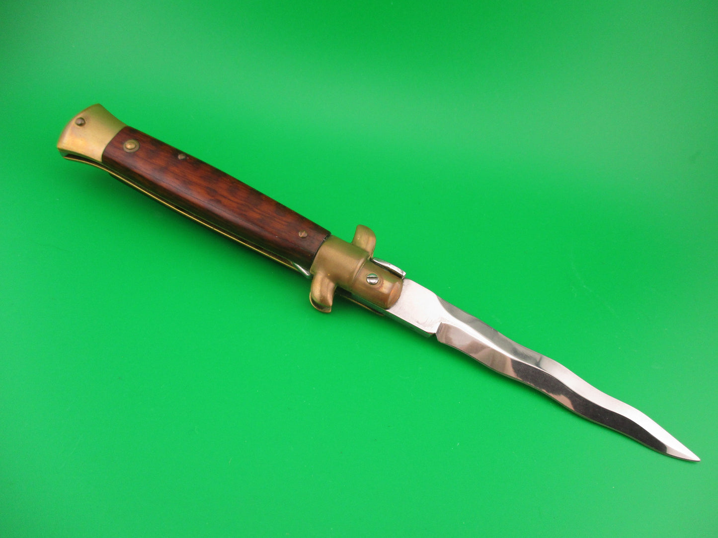 Sterile 23cm Italian Swivel bolster Wood & Brass vintage automatic kit knife
