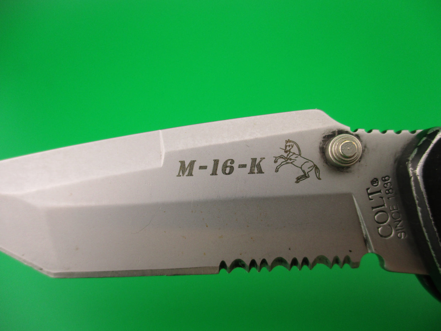 COLT M-16-K SINCE 1836 20cm Hidden release Lockback DA Automatic knife