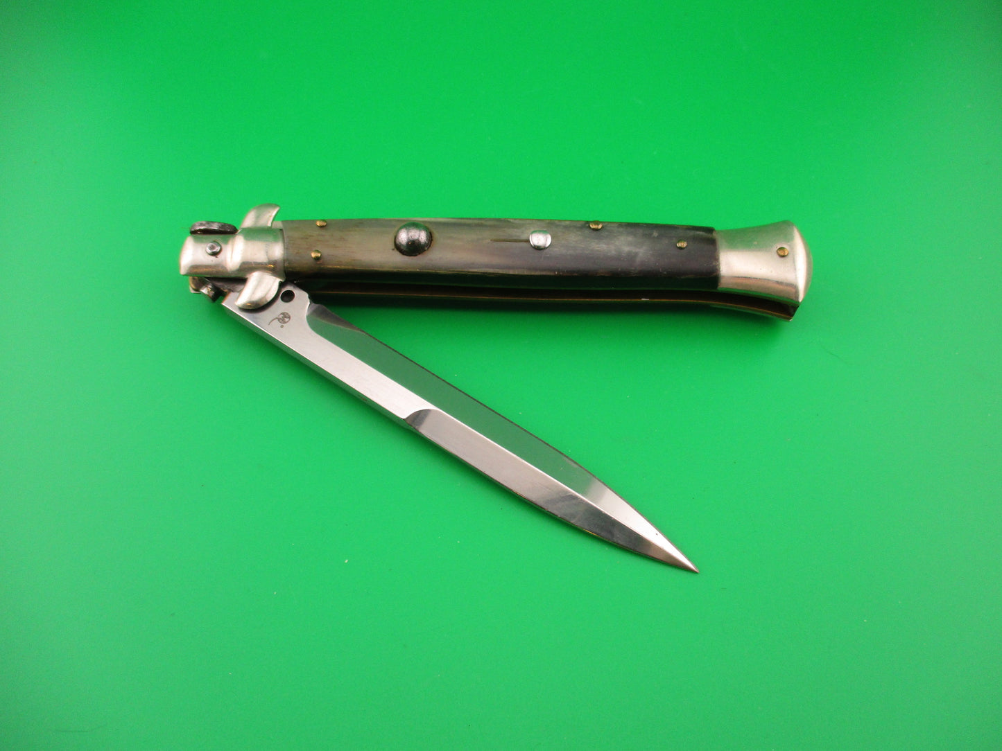 Walts LATAMA Cat 28cm Italian Stiletto Bayonet Blade Green horn automatic knife 5mm