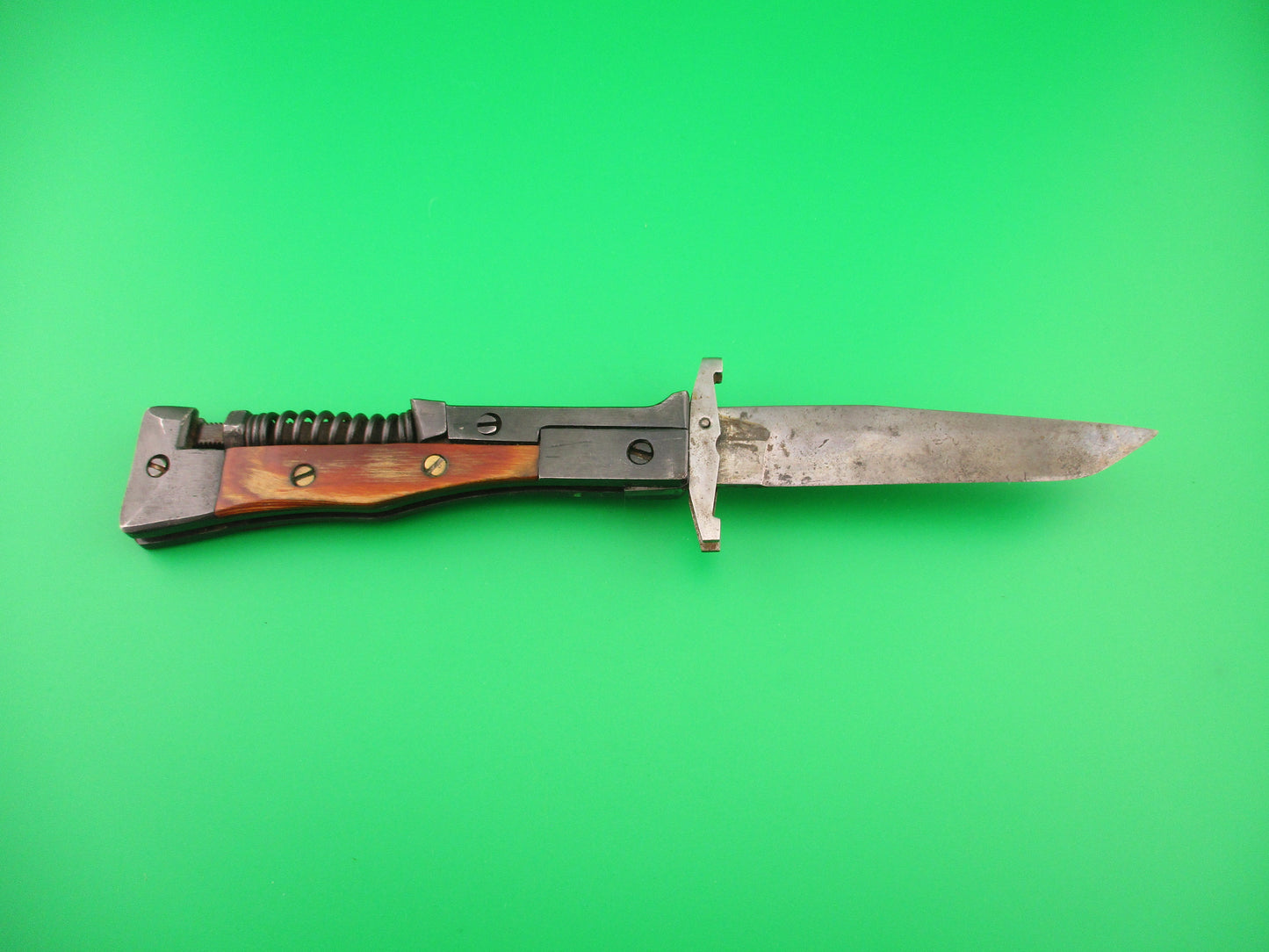 AK47 21cm Soviet style Vintage Swing guard wood & blued automatic knife