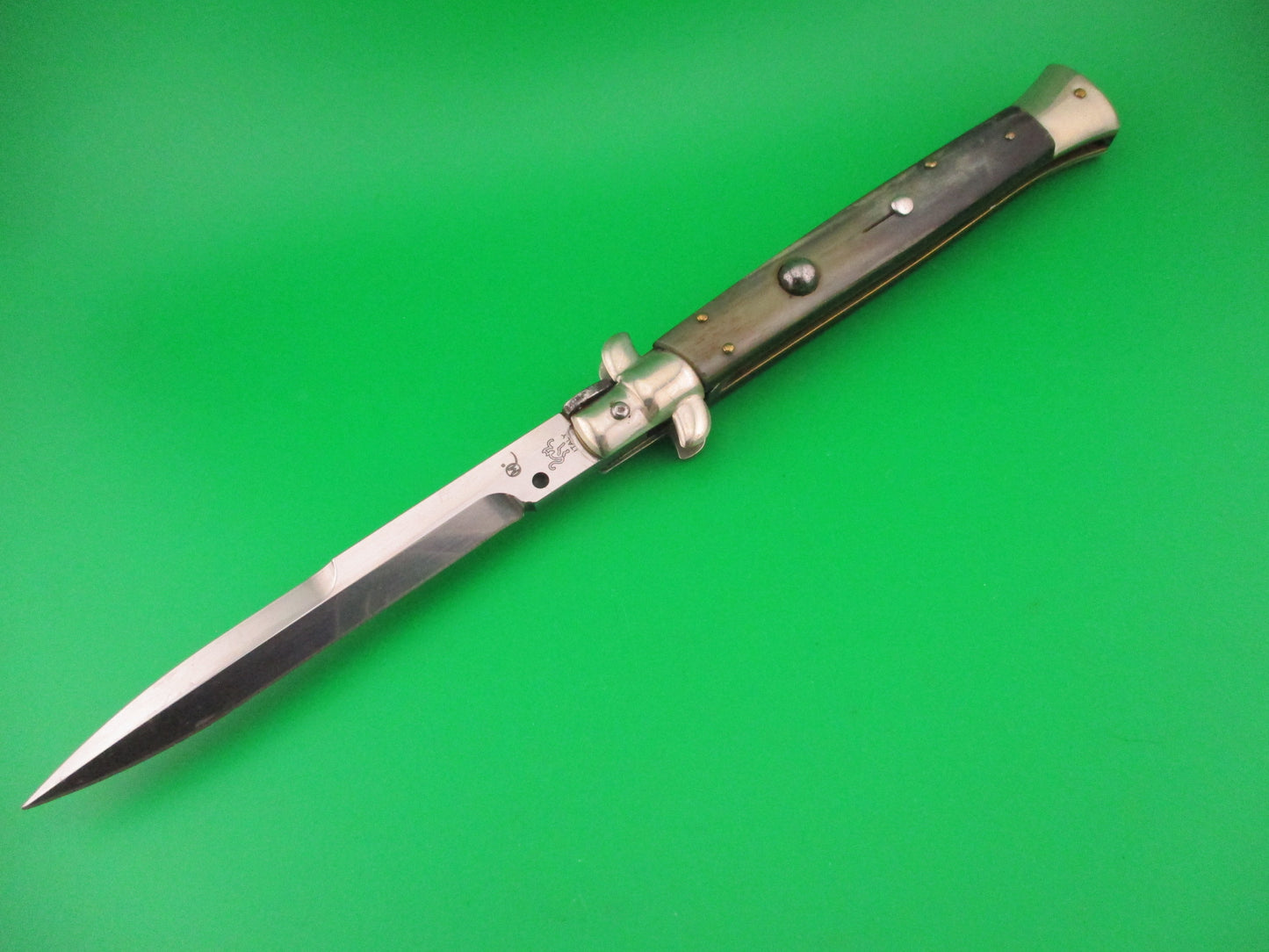 Walts LATAMA Cat 28cm Italian Stiletto Bayonet Blade Green horn automatic knife 5mm