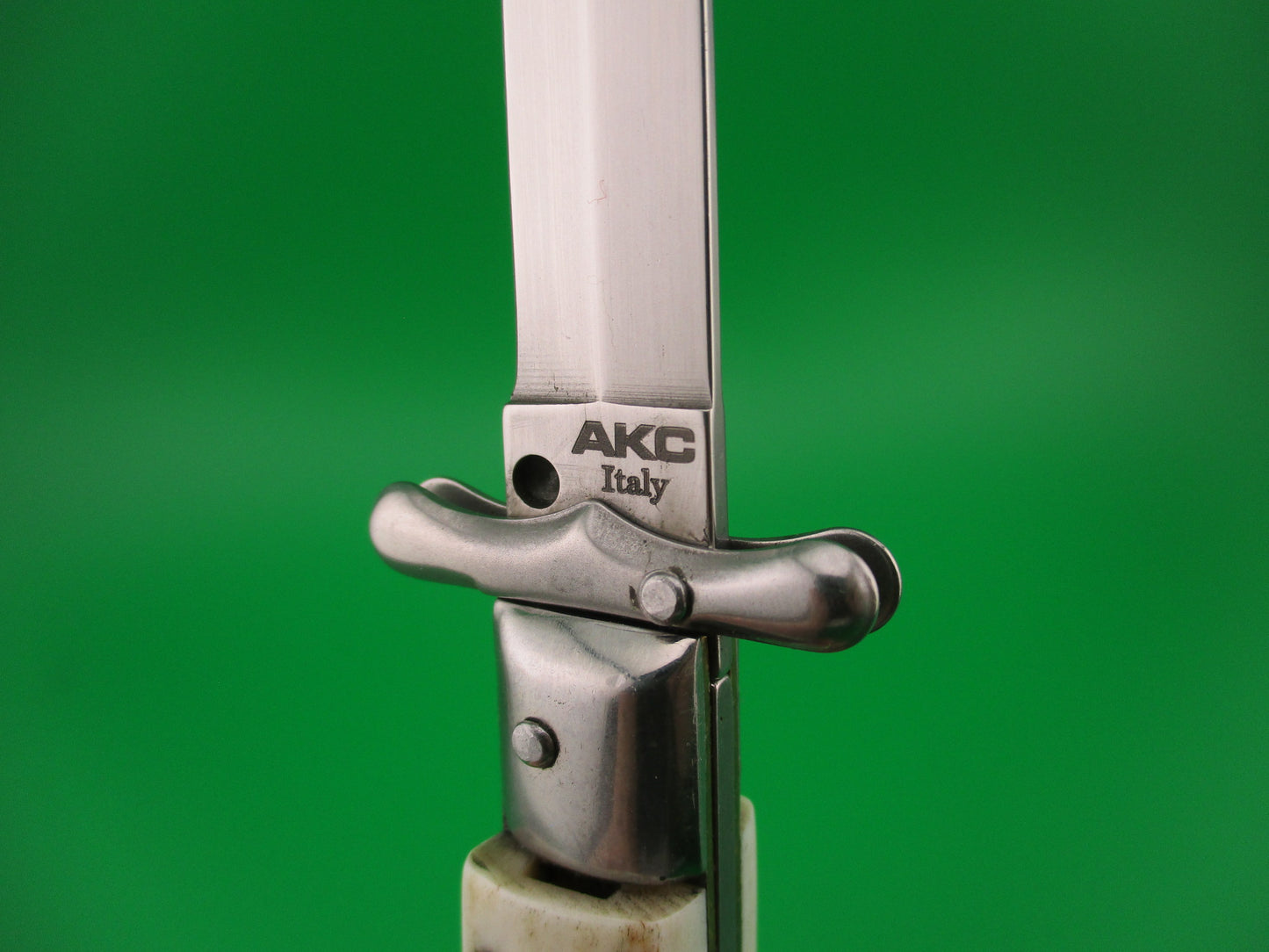 z AKC ITALY 19cm Italian MEDICI Stag Swing Guard Dagger Red Dot automatic knife