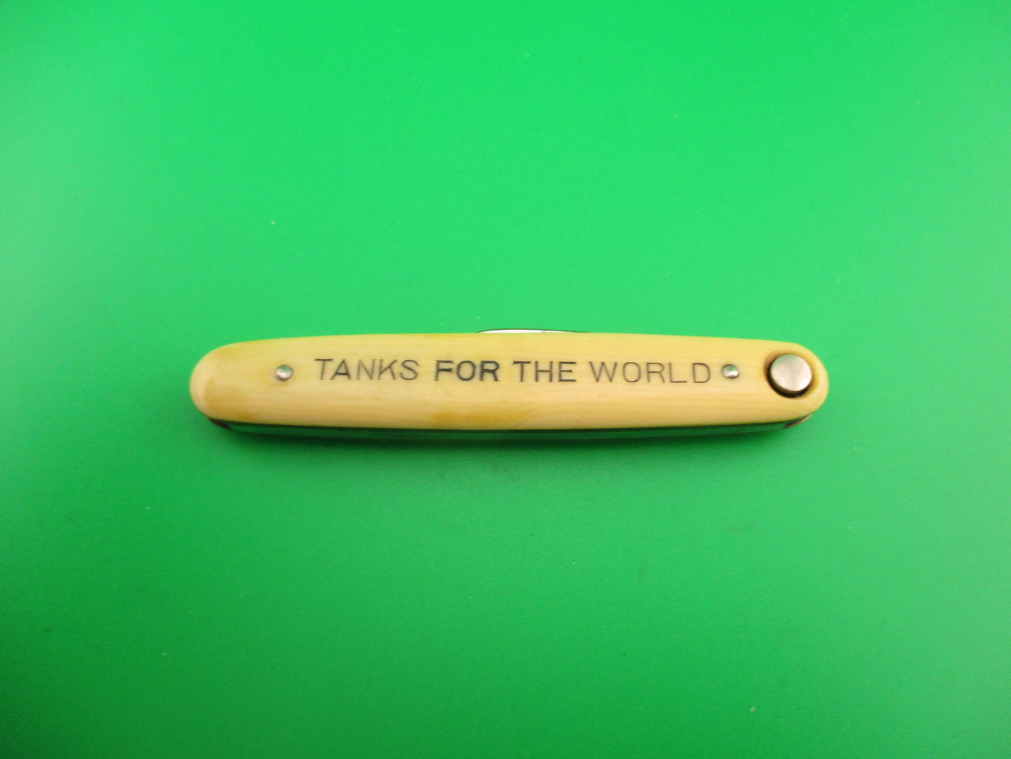Press Button Knife Co Medium double Ivory cell Columbian Steel Tanks switchblade