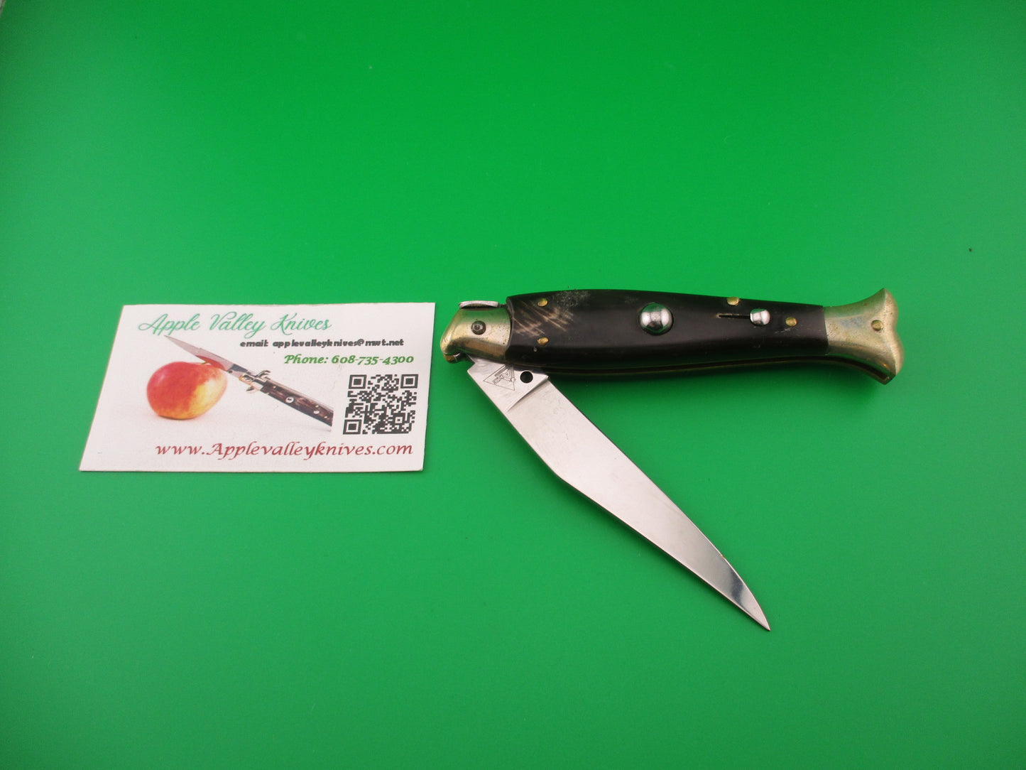 AKC 20cm Italian Picklock Fishtail Dark horn automatic knife