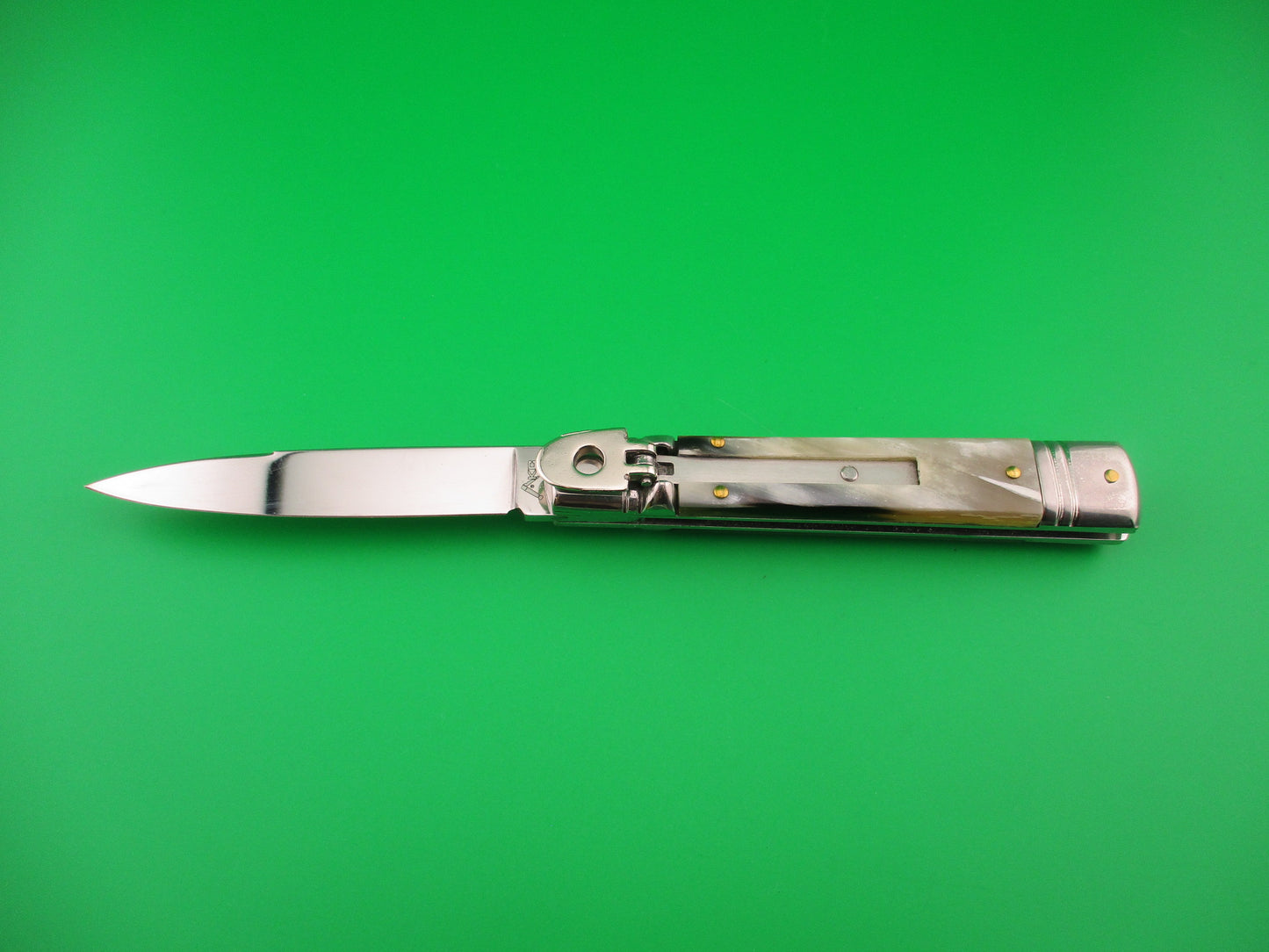 z AKC ITALY 20cm Italian Slimline Lever Honey horn automatic knife