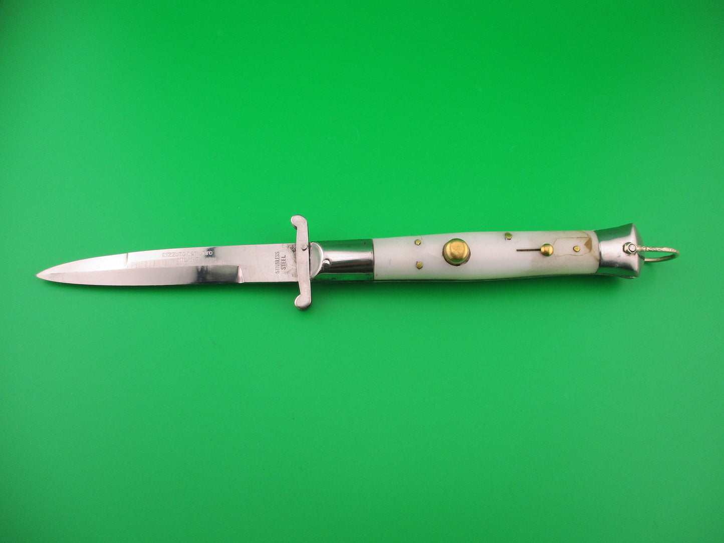 Rizzuto Estileto Milano Vintage 22cm Japanese White Swing Guard switchblade