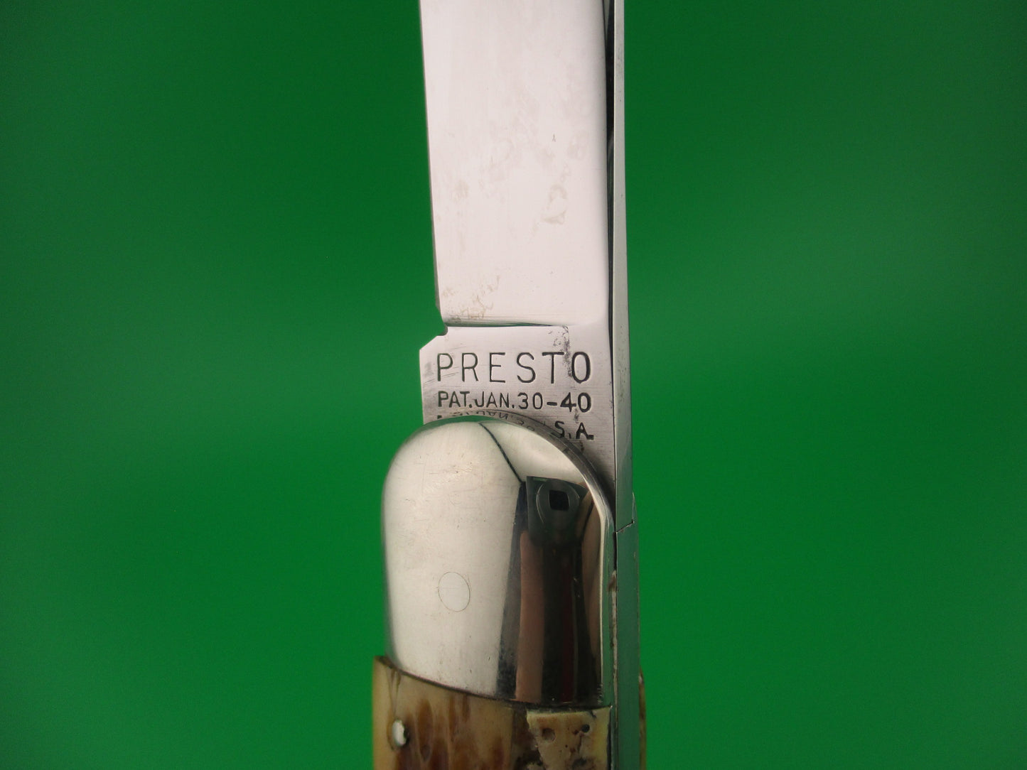PRESTO M2 Bone WWII vintage Paratrooper automatic knife Near Mint!