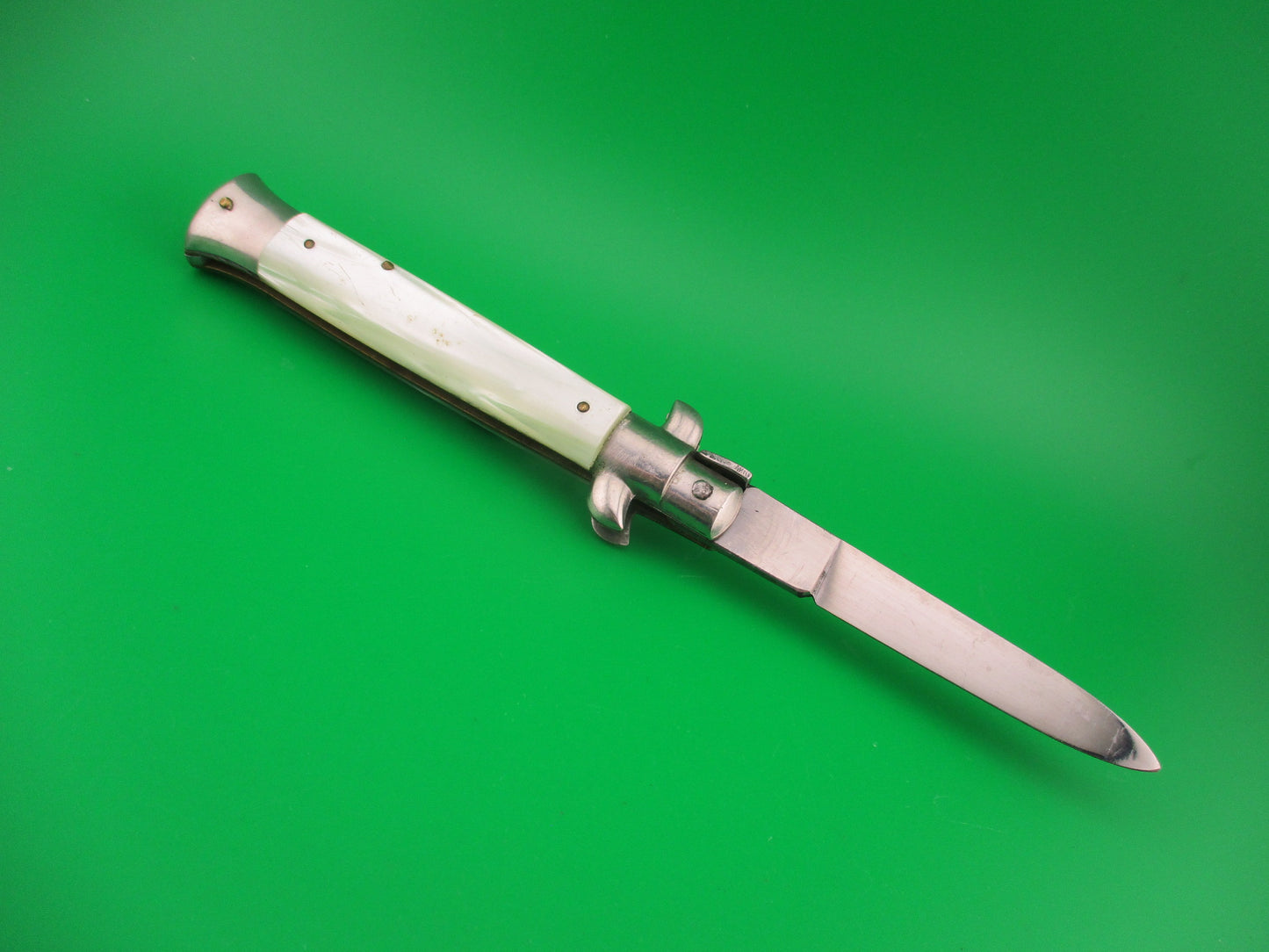 Rostfrei Kissing Crane 21cm Italian Swivel bolster stiletto Pearlex automatic knife