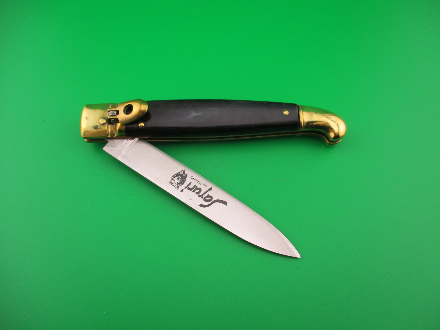 SAFARINOX ITALY by MAGRO 24cm Italian Birds Head Lever knife Brass horn