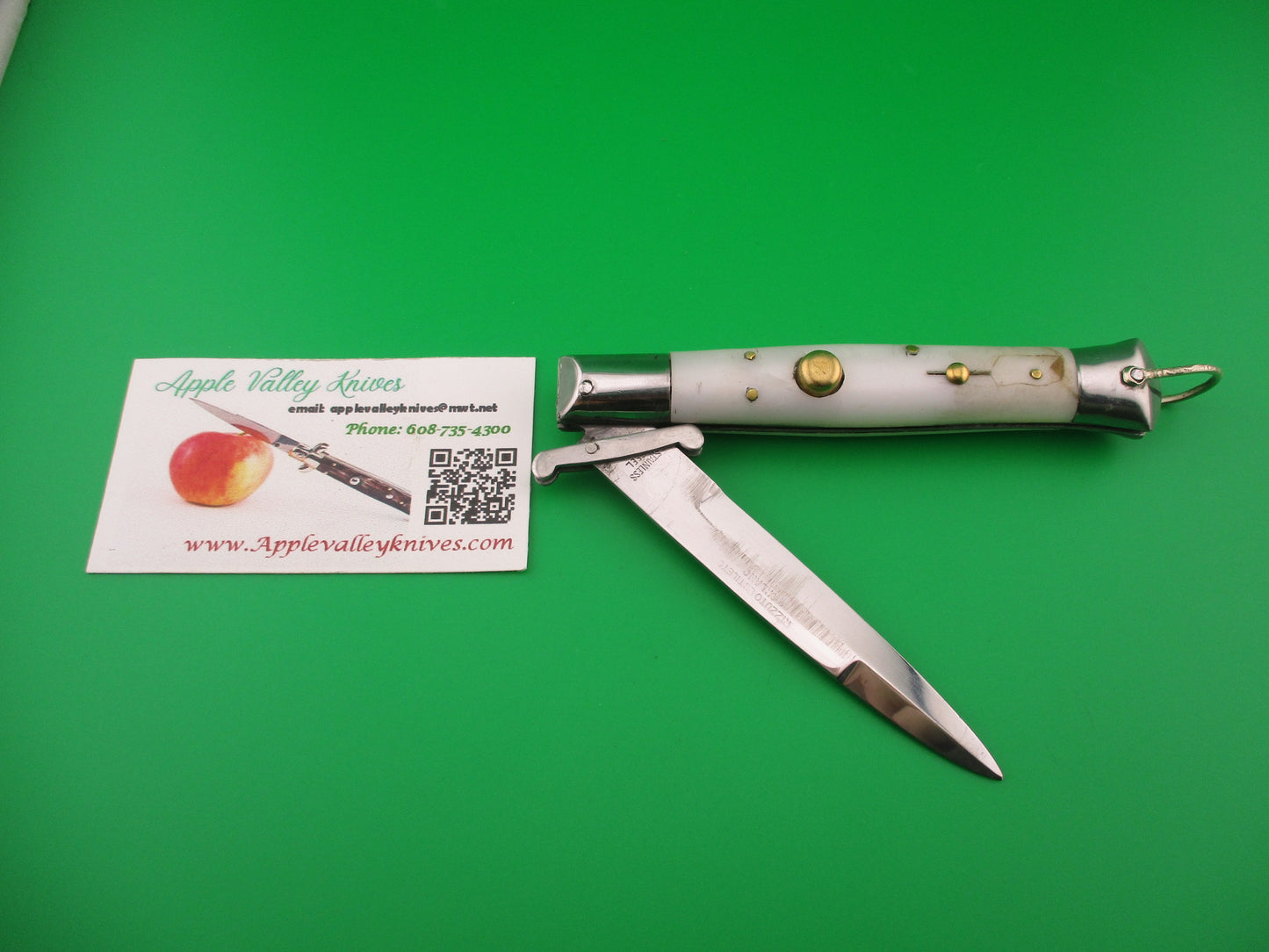 Rizzuto Estileto Milano Vintage 22cm Japanese White Swing Guard switchblade