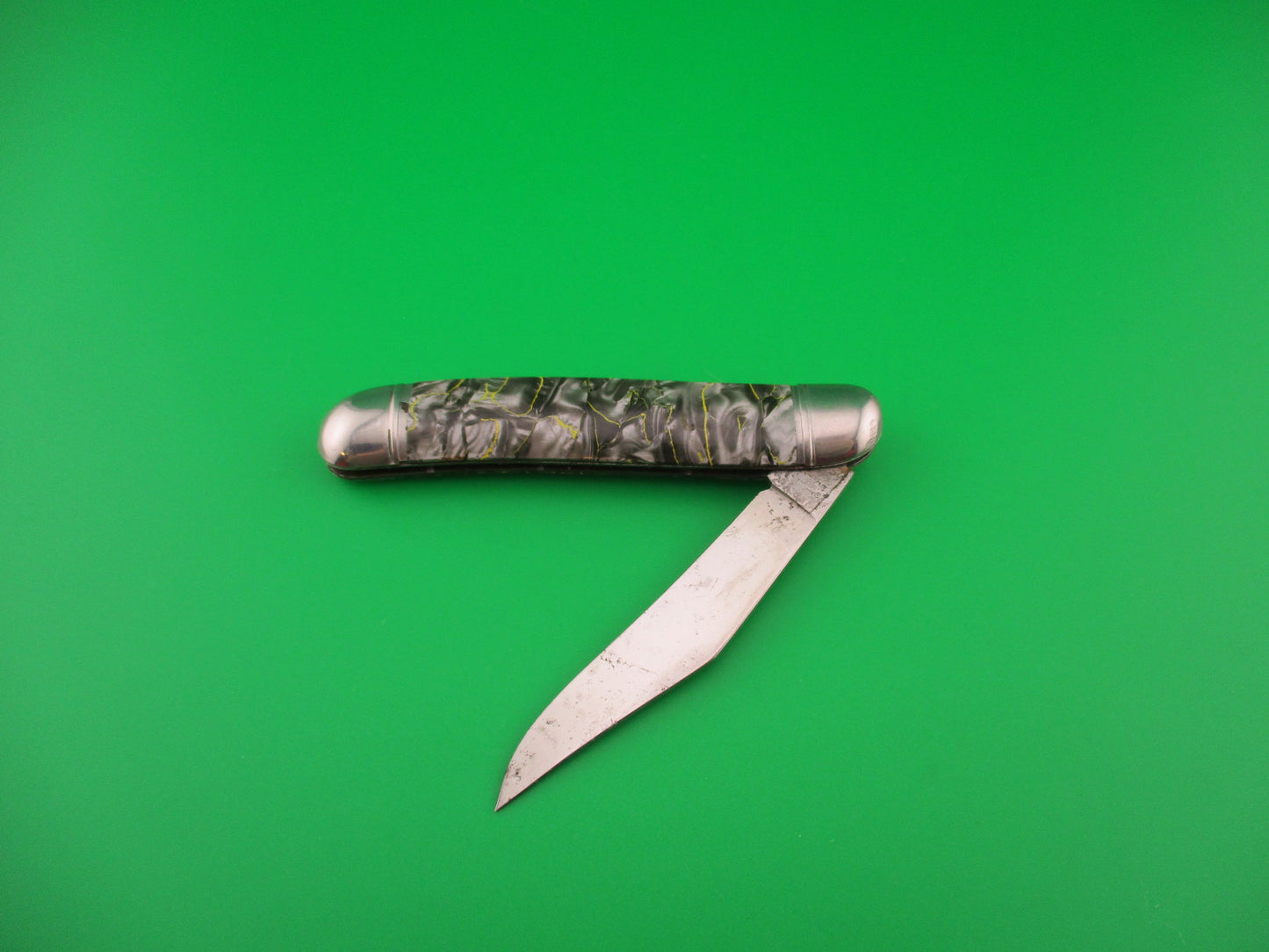 Hammer Brand Imperial Serpentine Jack Silver pearl Yellow streaks switchblade knife