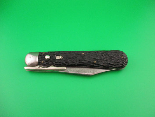 z Schrade Walden 153 Hunters Pride Folding guard switchblade knife with etch