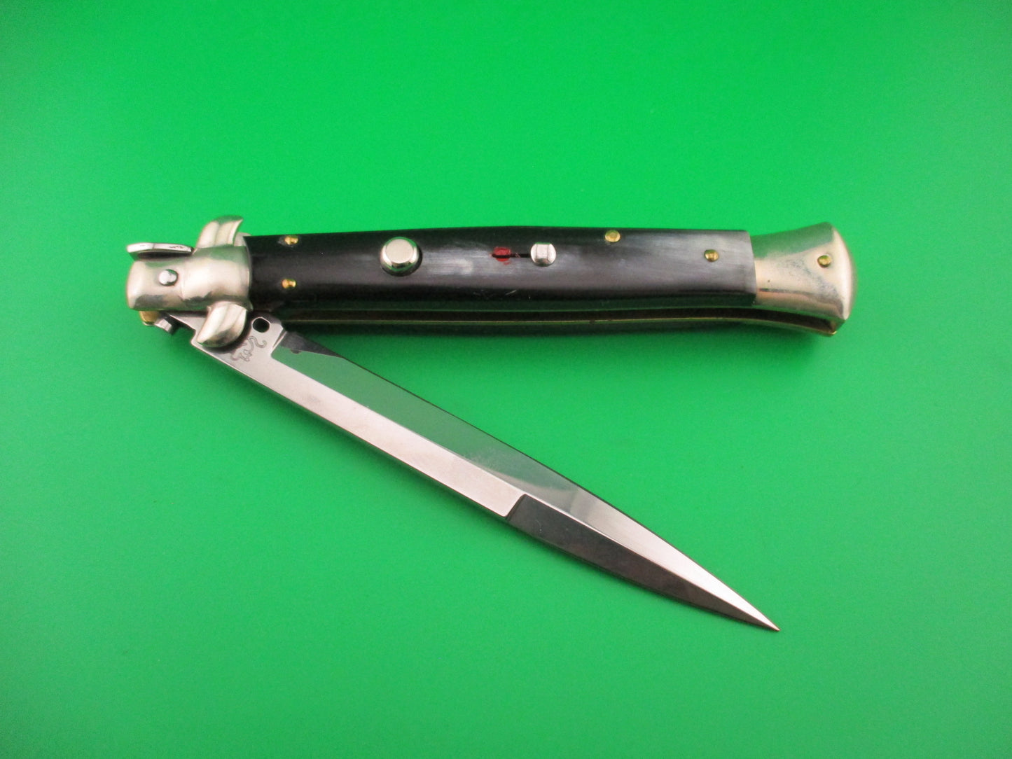 Walts LATAMA Cat 28cm Italian Stiletto Bayonet Blade Brazilian horn automatic knife 5mm