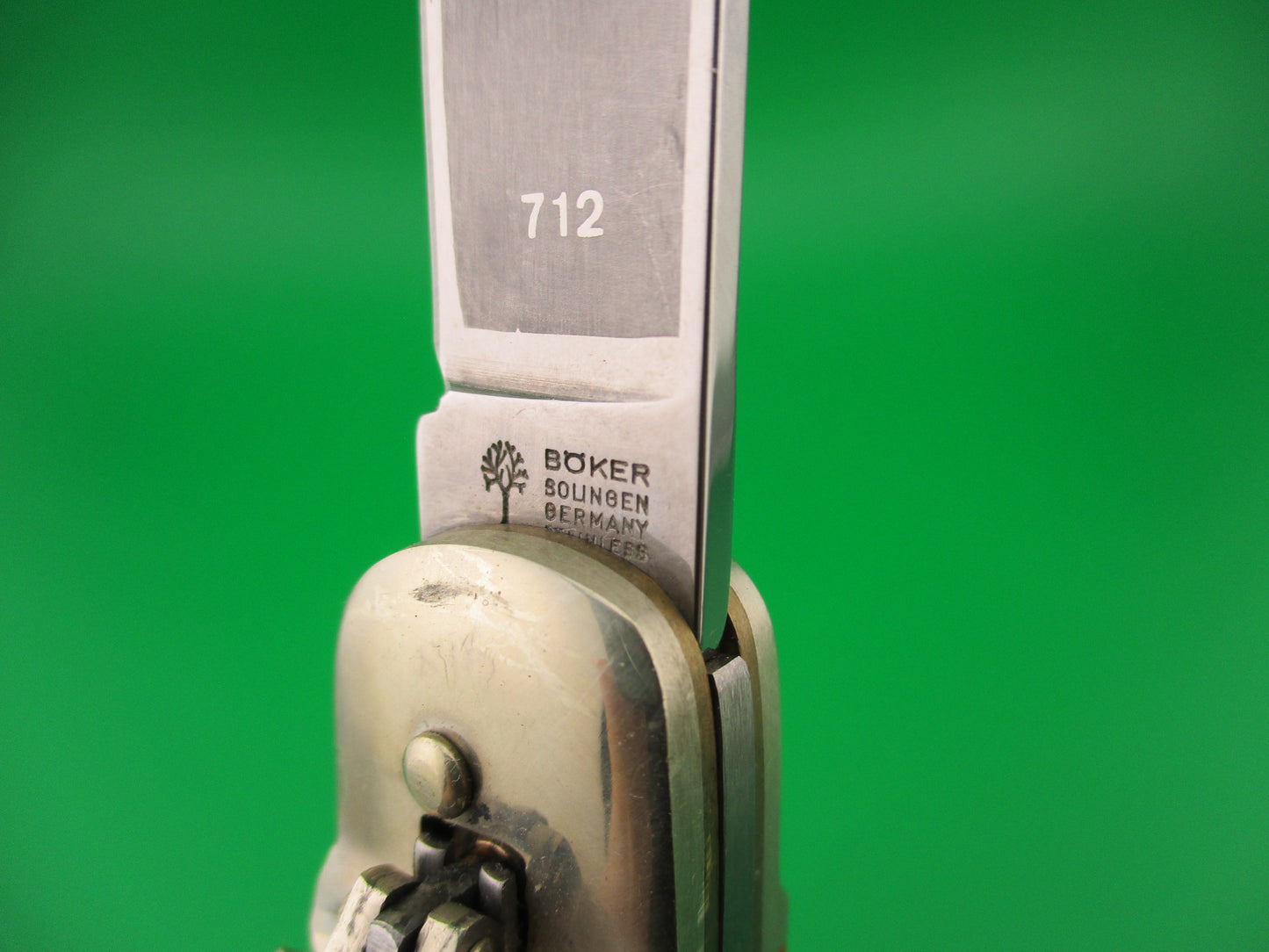 z BOKER TREE BRAND CLASSIC 712 11cm German Lever automatic knife Red bone