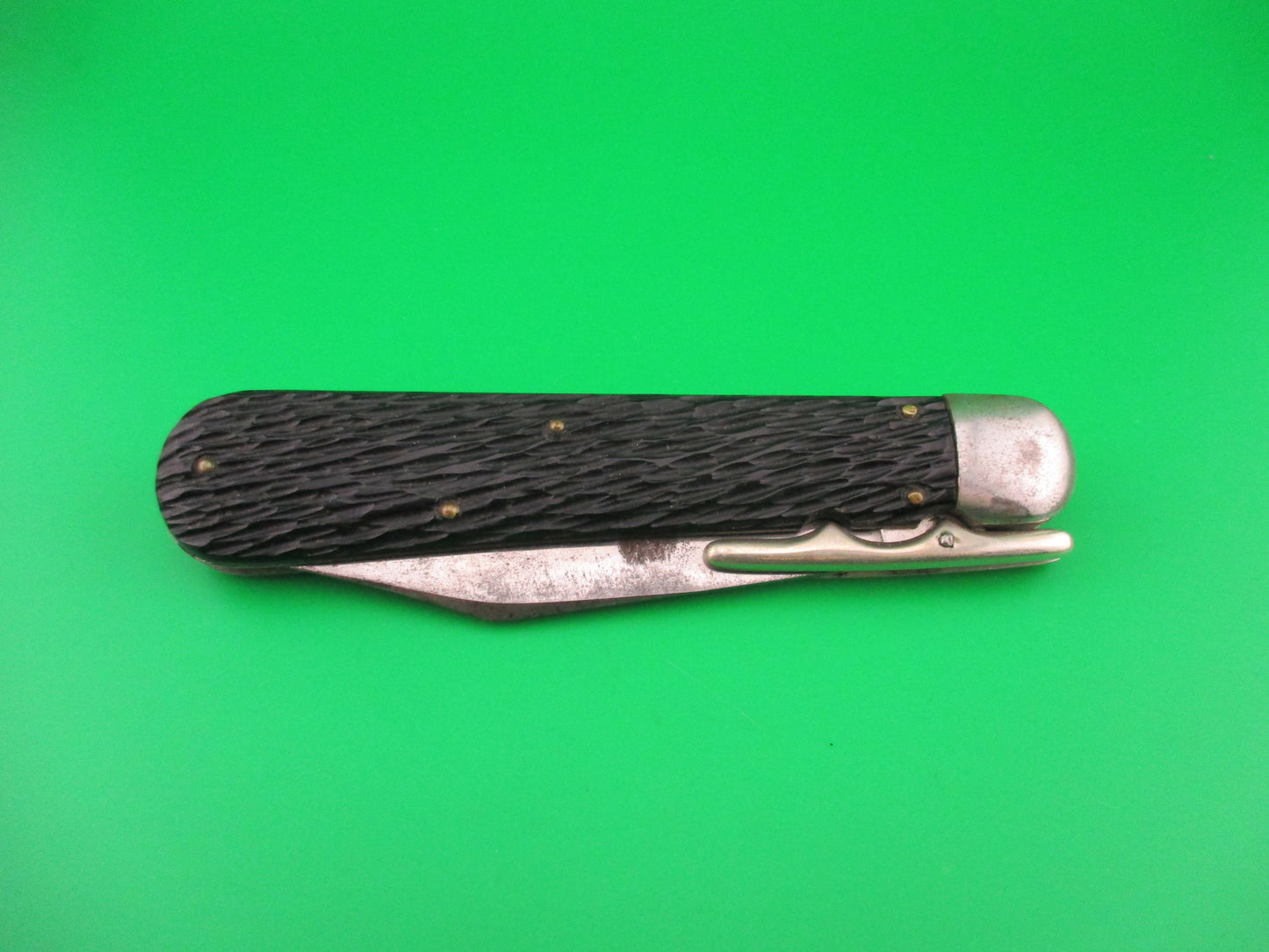 z Schrade Walden 153 Hunters Pride Folding guard switchblade knife with etch
