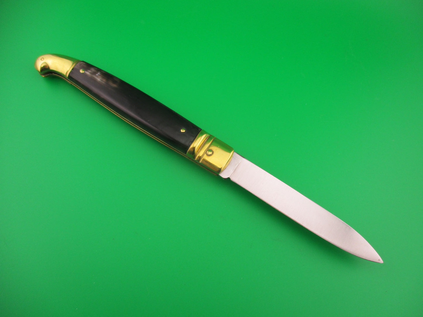 SAFARINOX ITALY by MAGRO 24cm Italian Birds Head Lever knife Brass horn