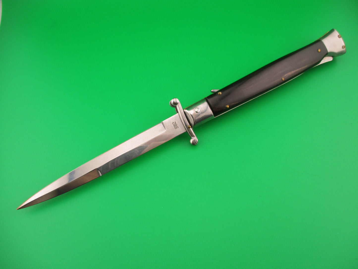 LIMITED EDITION 2004 28cm Italian Swing Guard Frank B Dark horn automatic knife